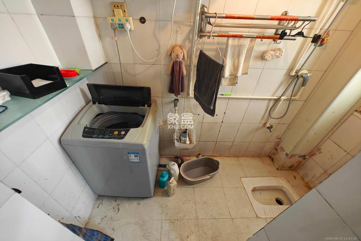 湘宾宿舍 2室1厅1卫 1600.0元/月 湘宾宿舍 2室1厅1卫 1600.0元/月室内图