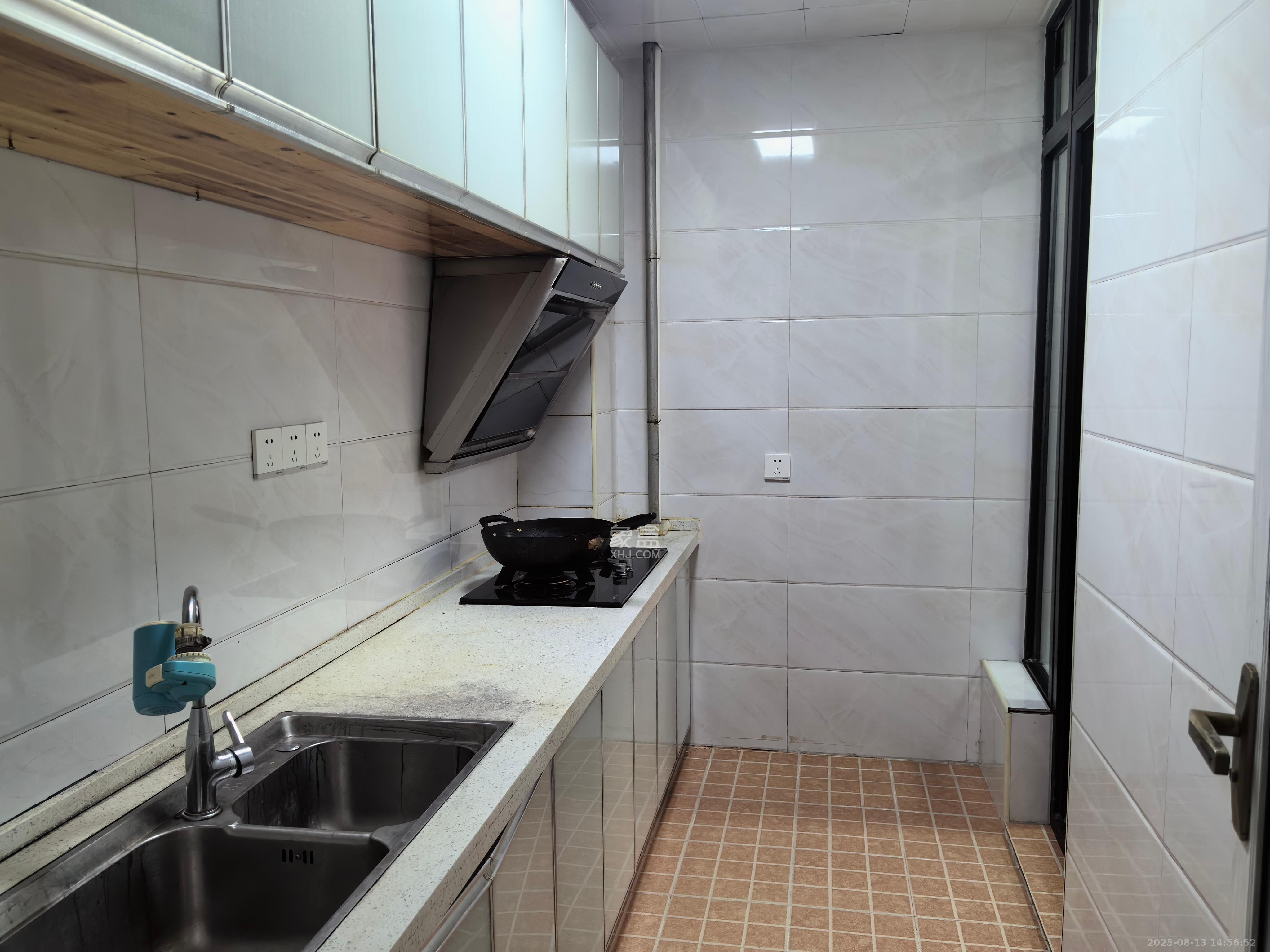 中悦领秀城  3室2厅1卫    1400.0元/月室内图