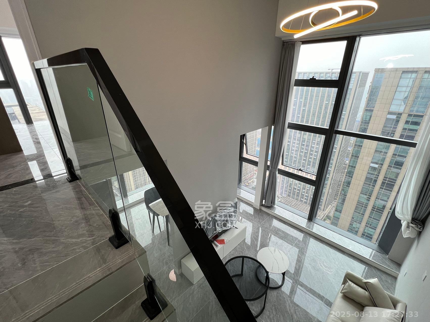 卓越中寰  2室1厅1卫    3500.0元/月室内图