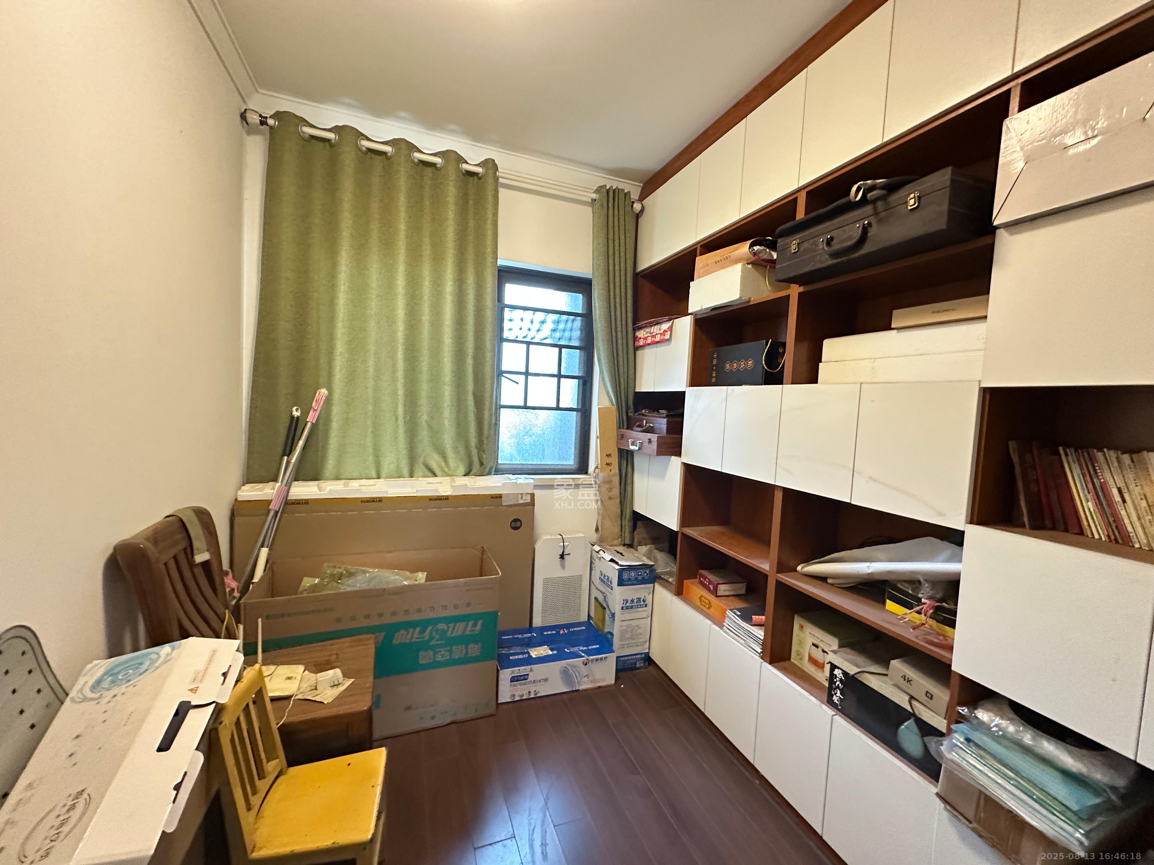 万科白鹭郡  4室2厅2卫    3600.0元/月室内图