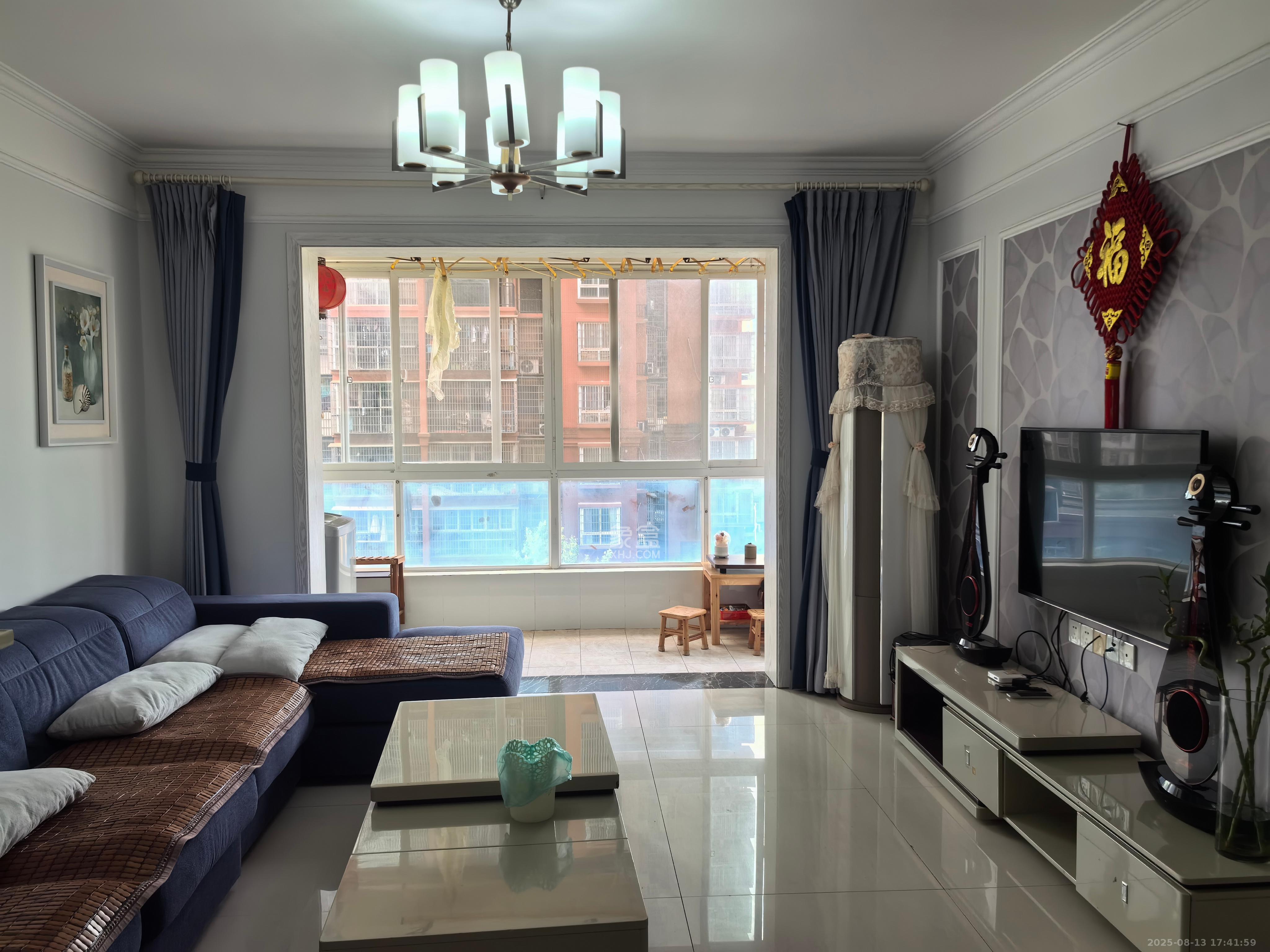 凯富南方鑫城 3室2厅2卫 2700.0元/月 凯富南方鑫城 3室2厅2卫 2700.0元/月室内图