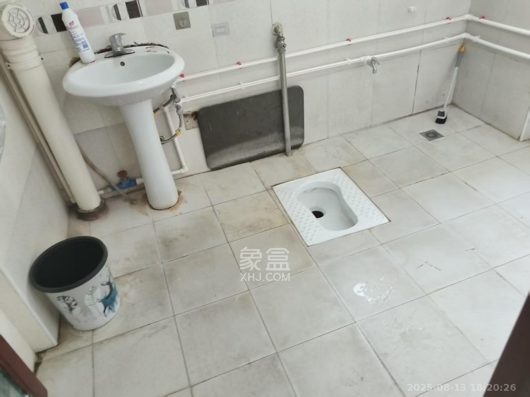 望兴景园一期  2室2厅1卫   2100.00元/月室内图