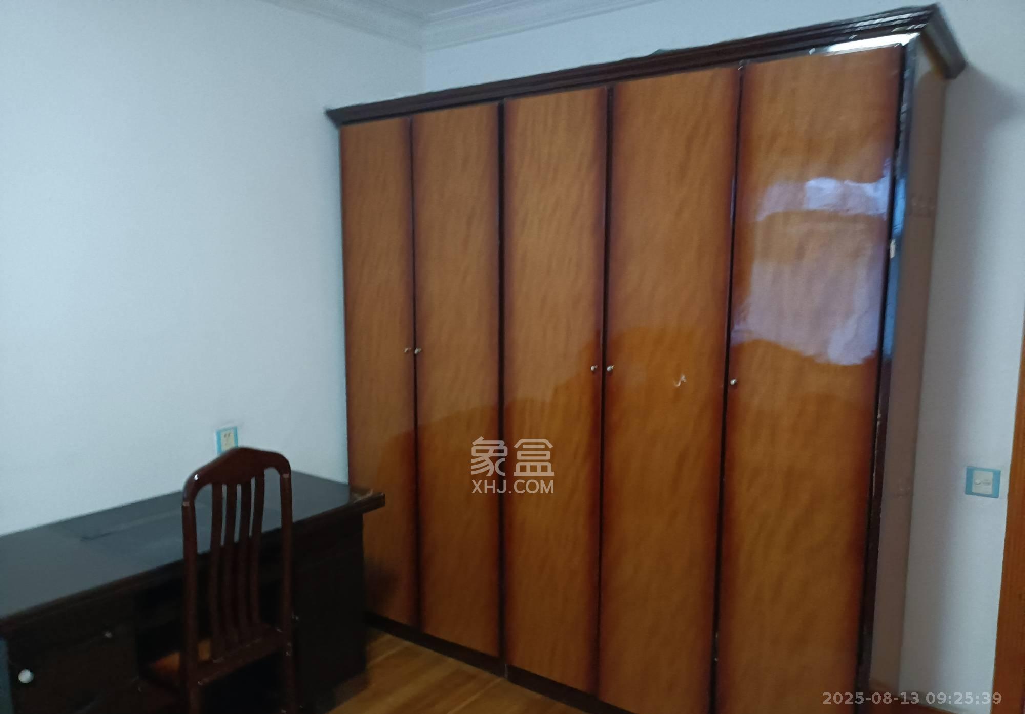 振业小区 2室1厅1卫 800.0元/月 振业小区 2室1厅1卫 800.0元/月室内图