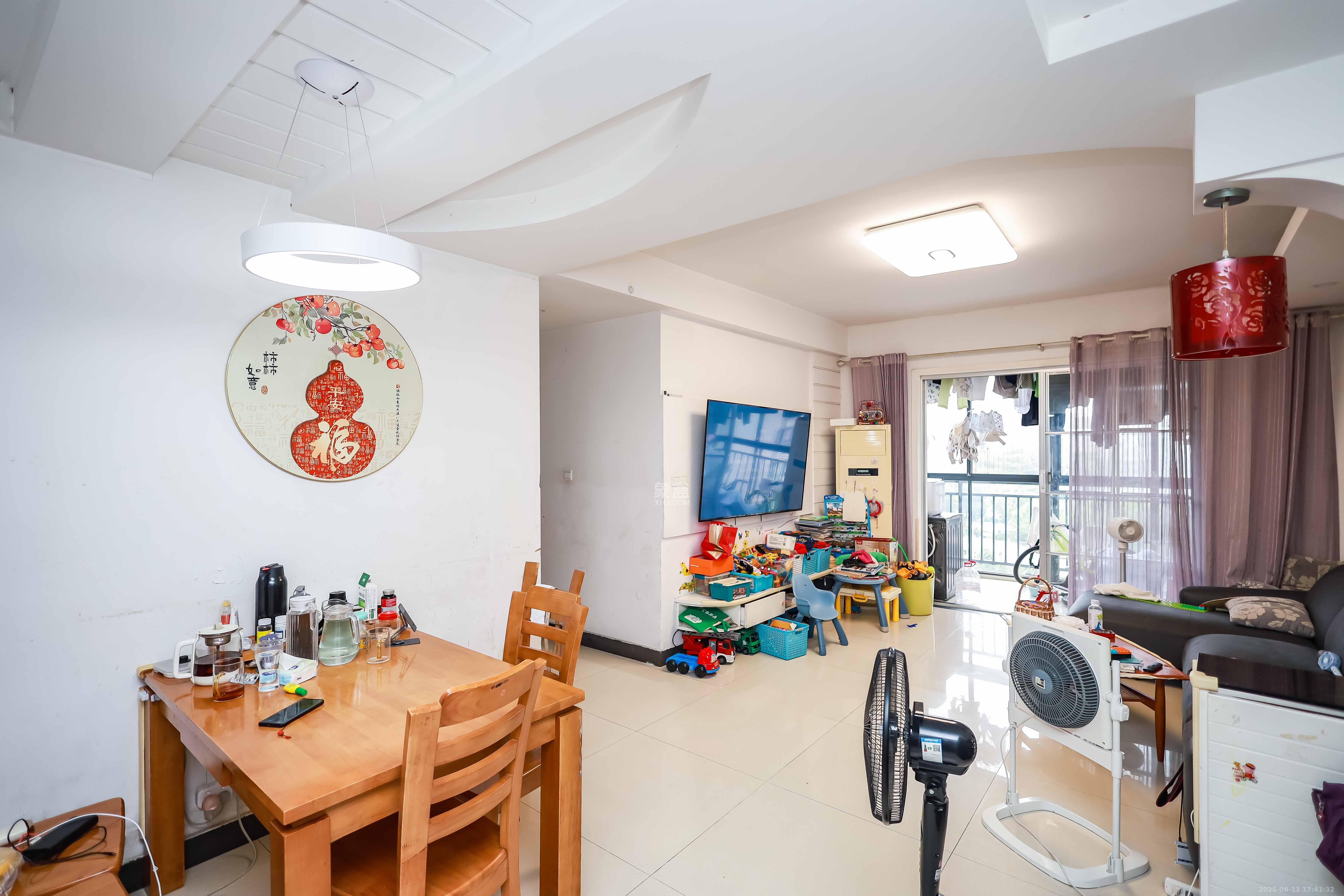 莱茵城  3室2厅1卫    66.8万客厅