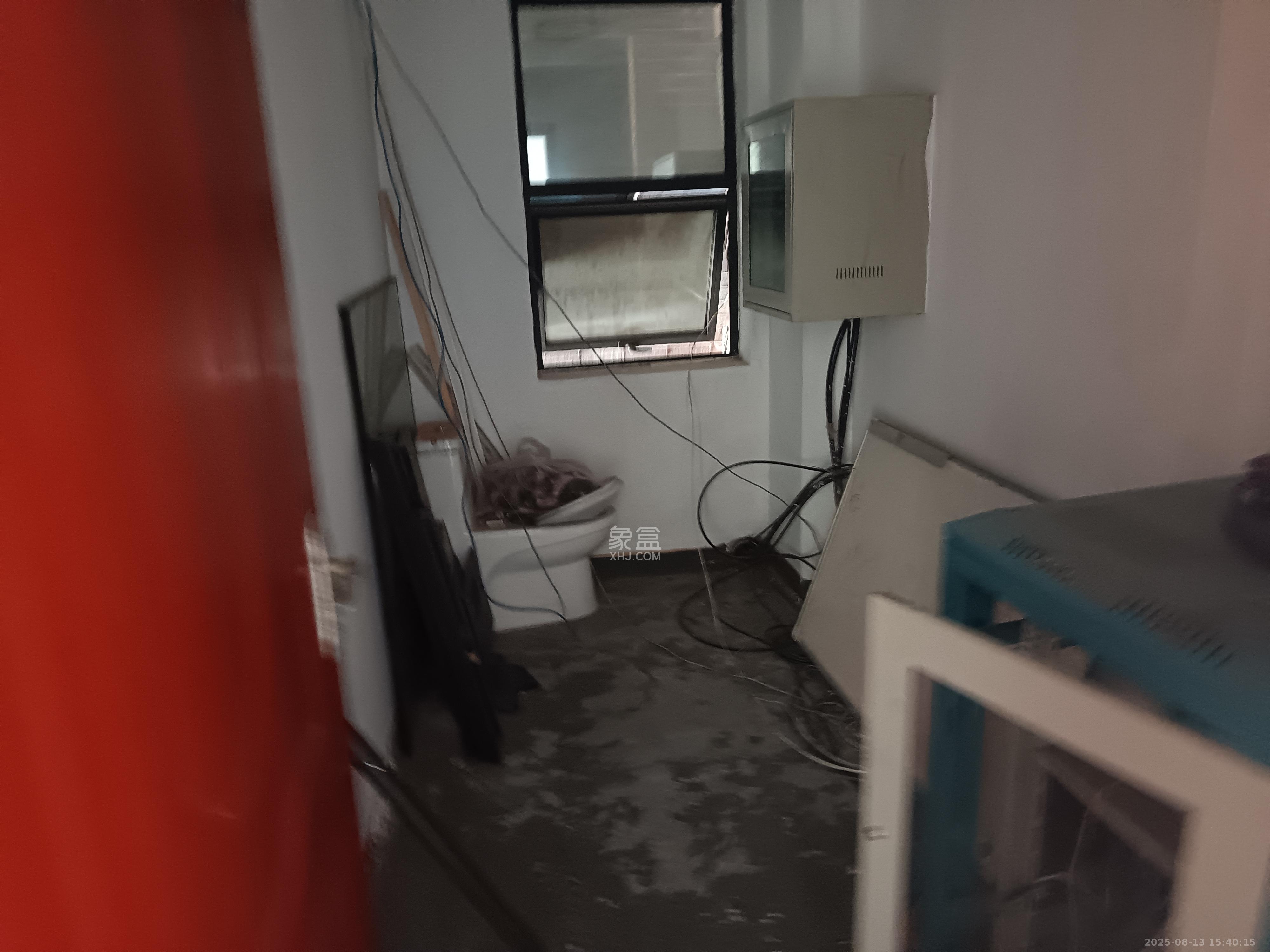 尚城  1室1厅1卫    9000.0元/月室内图