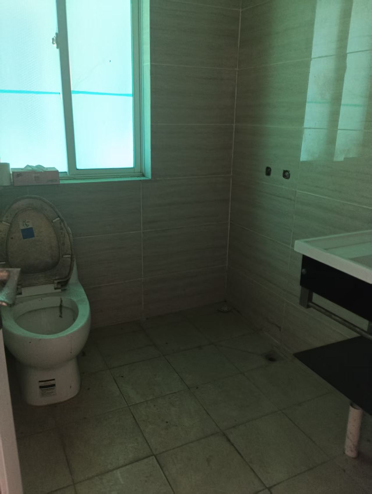 中盐大厦 3室2厅2卫 3000.0元/月 中盐大厦 3室2厅2卫 3000.0元/月室内图