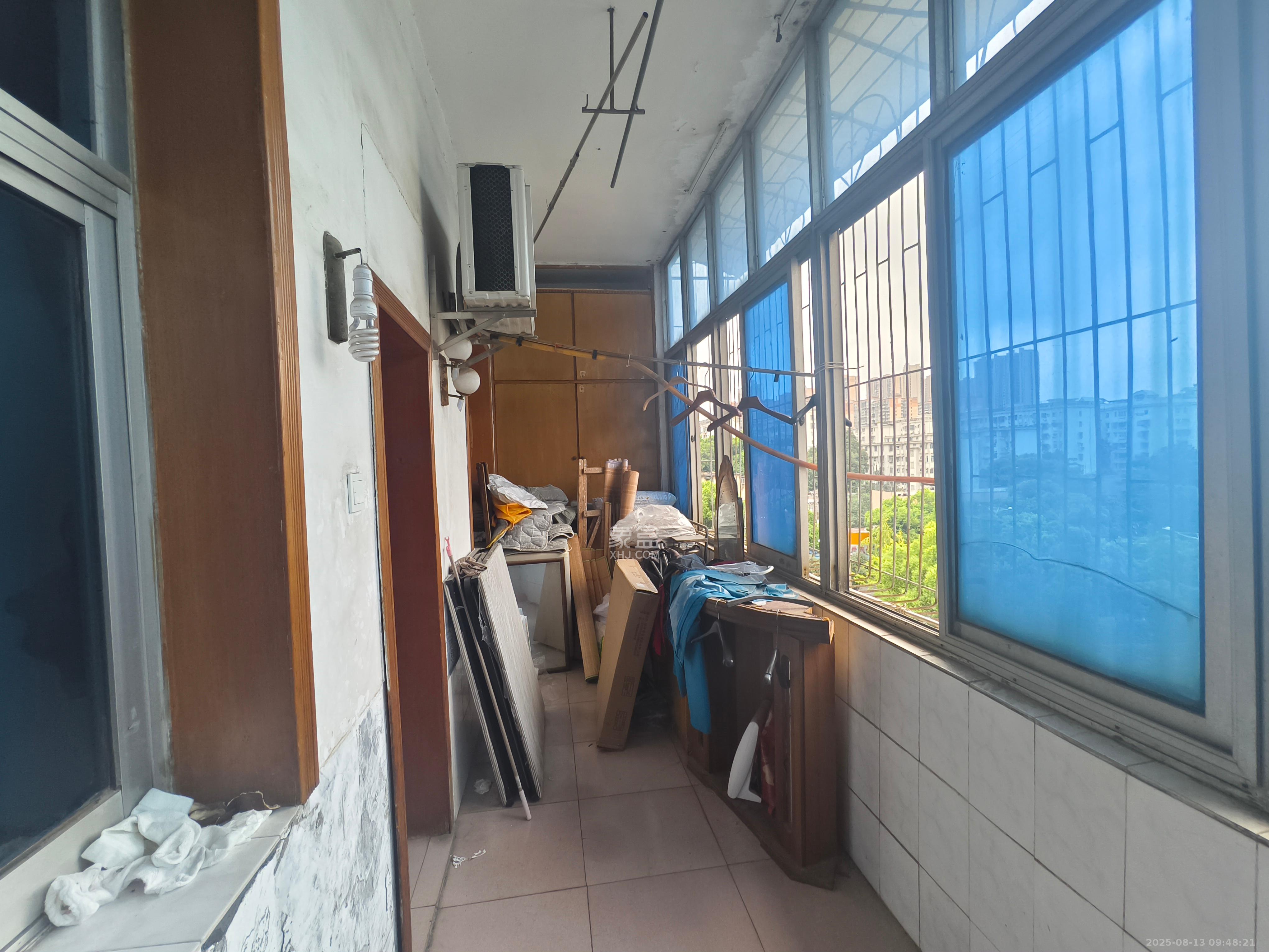 江南苑 2室2厅1卫 1200.0元/月 江南苑 2室2厅1卫 1200.0元/月室内图