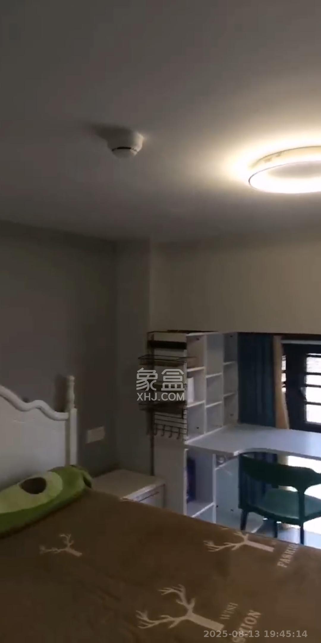 弘坤云寓  1室0厅0卫    2500.0元/月 弘坤云寓  1室0厅0卫    2500.0元/月室内图