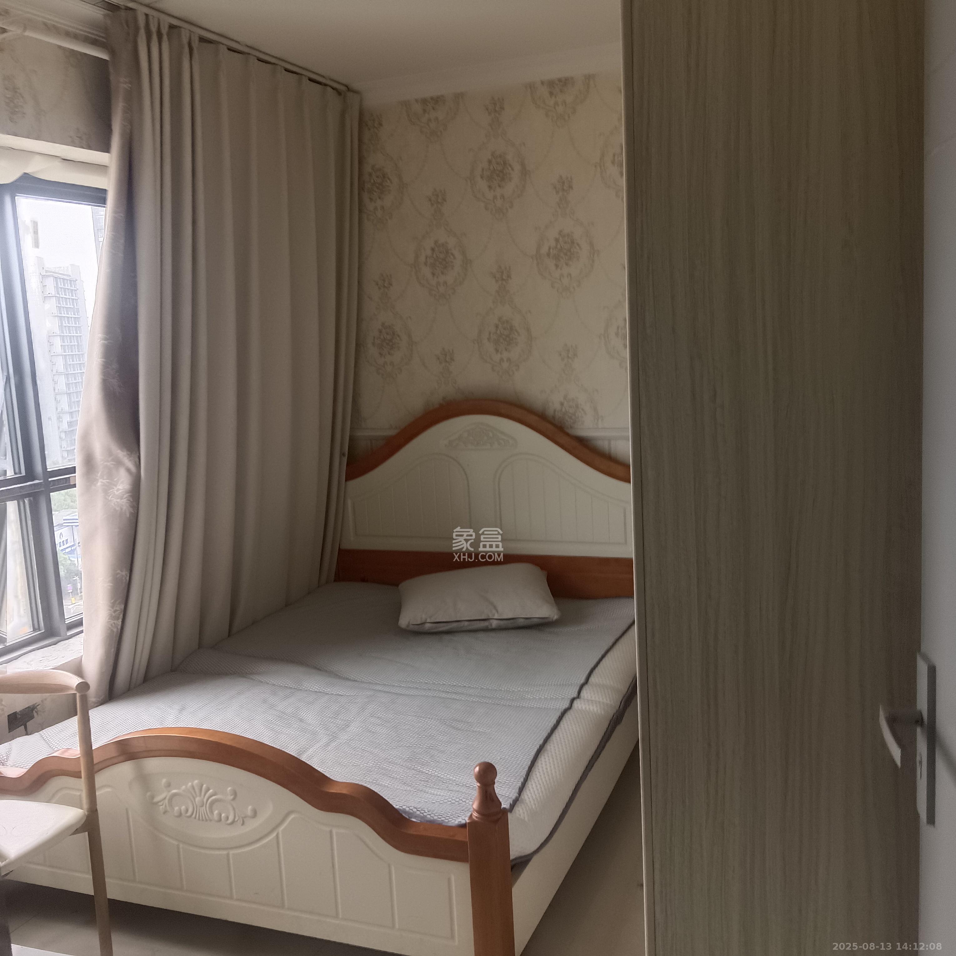 他城(天鸿时代公寓) 3室2厅2卫 800.0元/月 他城(天鸿时代公寓) 3室2厅2卫 800.0元/月室内图