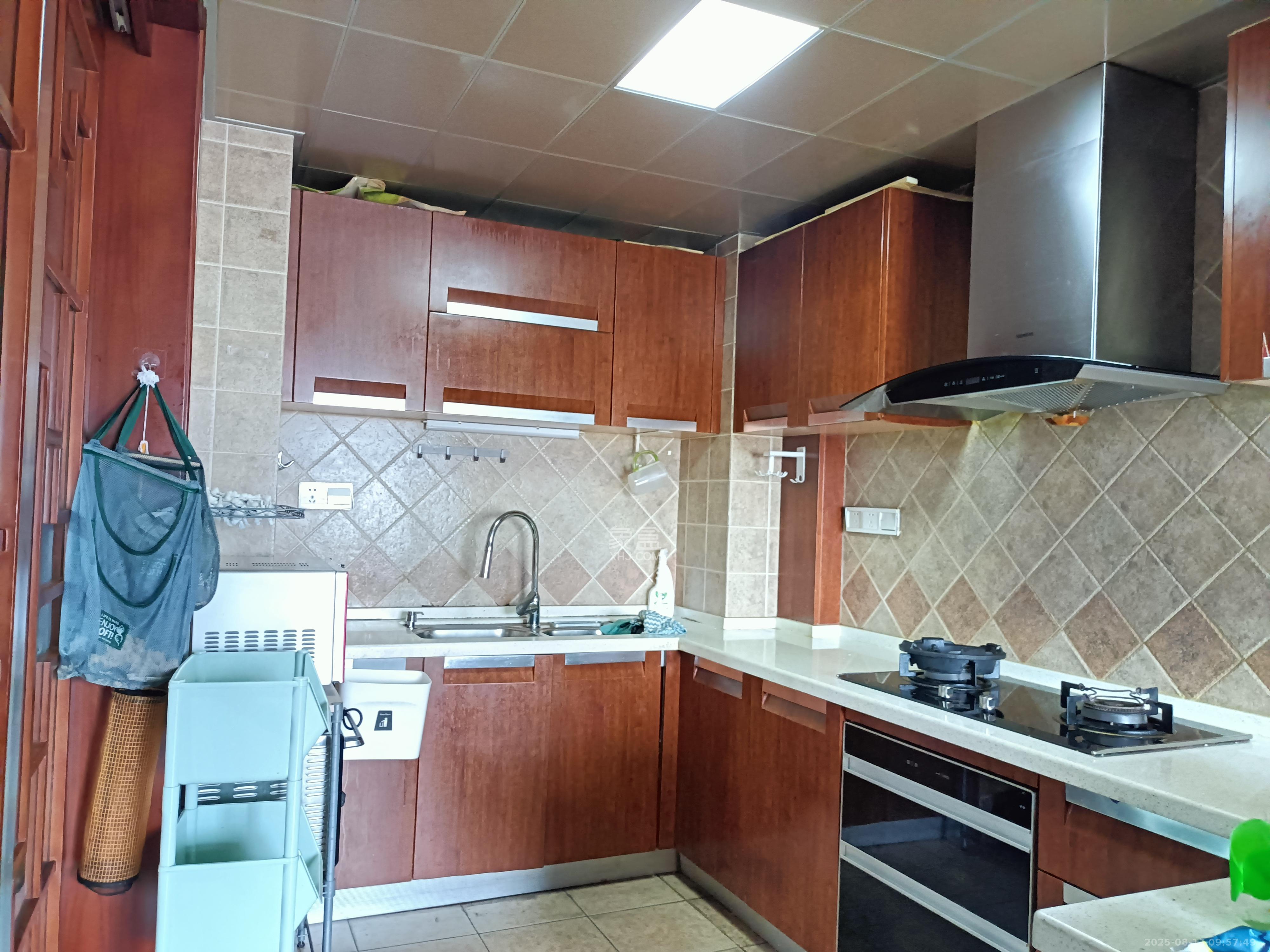 东来苑 3室2厅2卫 3800.0元/月 东来苑 3室2厅2卫 3800.0元/月室内图