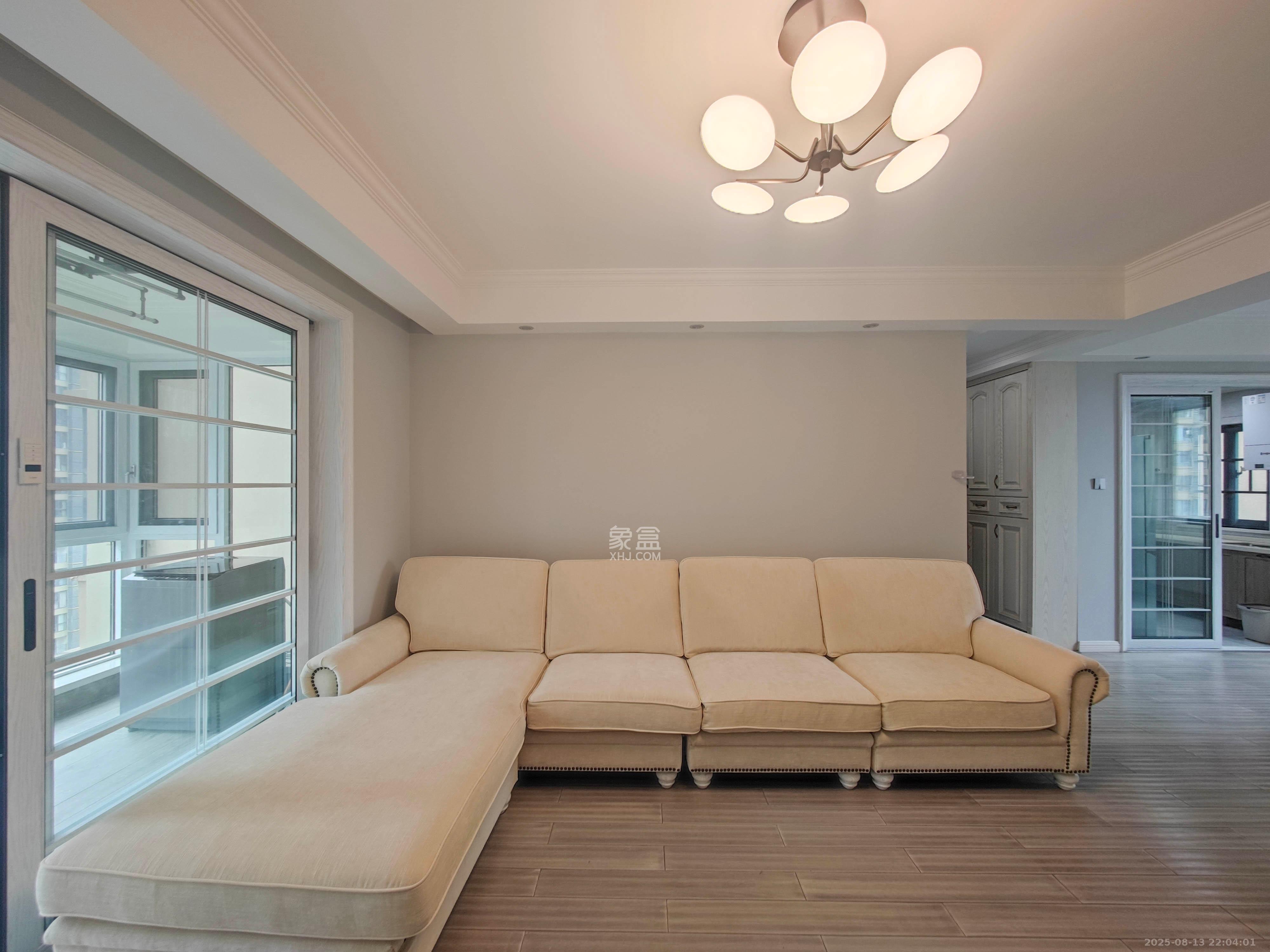 中建嘉和城  4室2厅2卫    125.0万