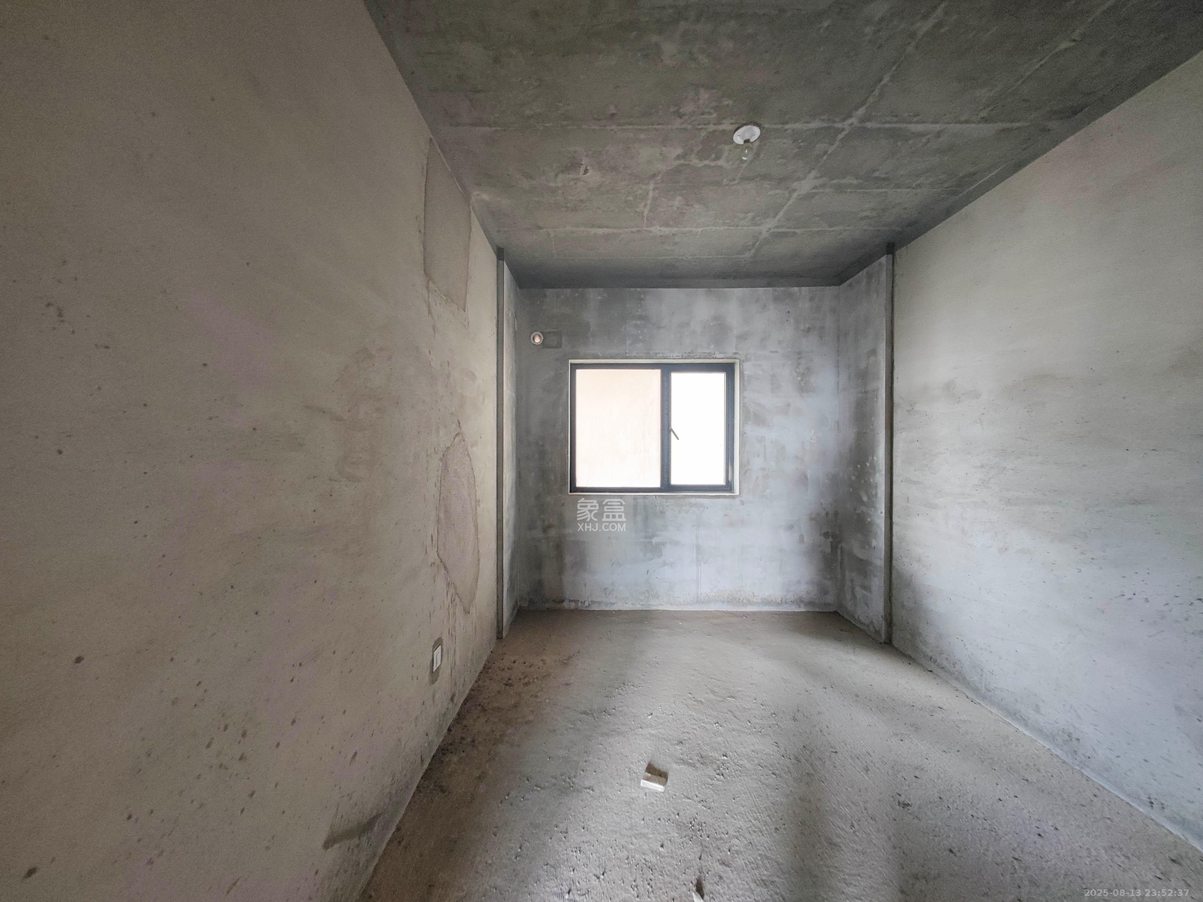 中建嘉和城 3室2厅2卫 85.0万 中建嘉和城 3室2厅2卫 85.0万卧室