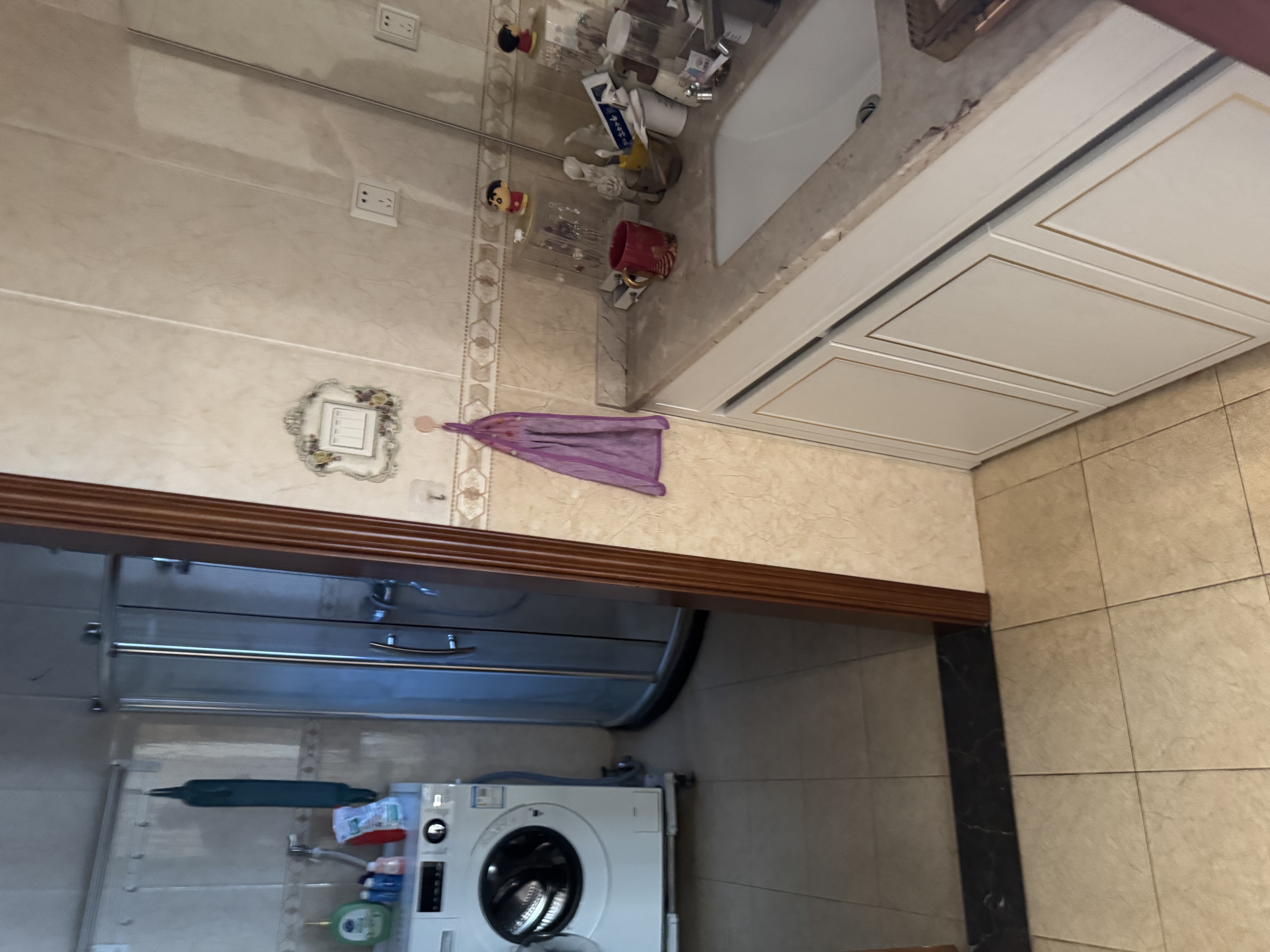 开维生态城  6室3厅2卫    15000.0元/月 开维生态城  6室3厅2卫    15000.0元/月户型图