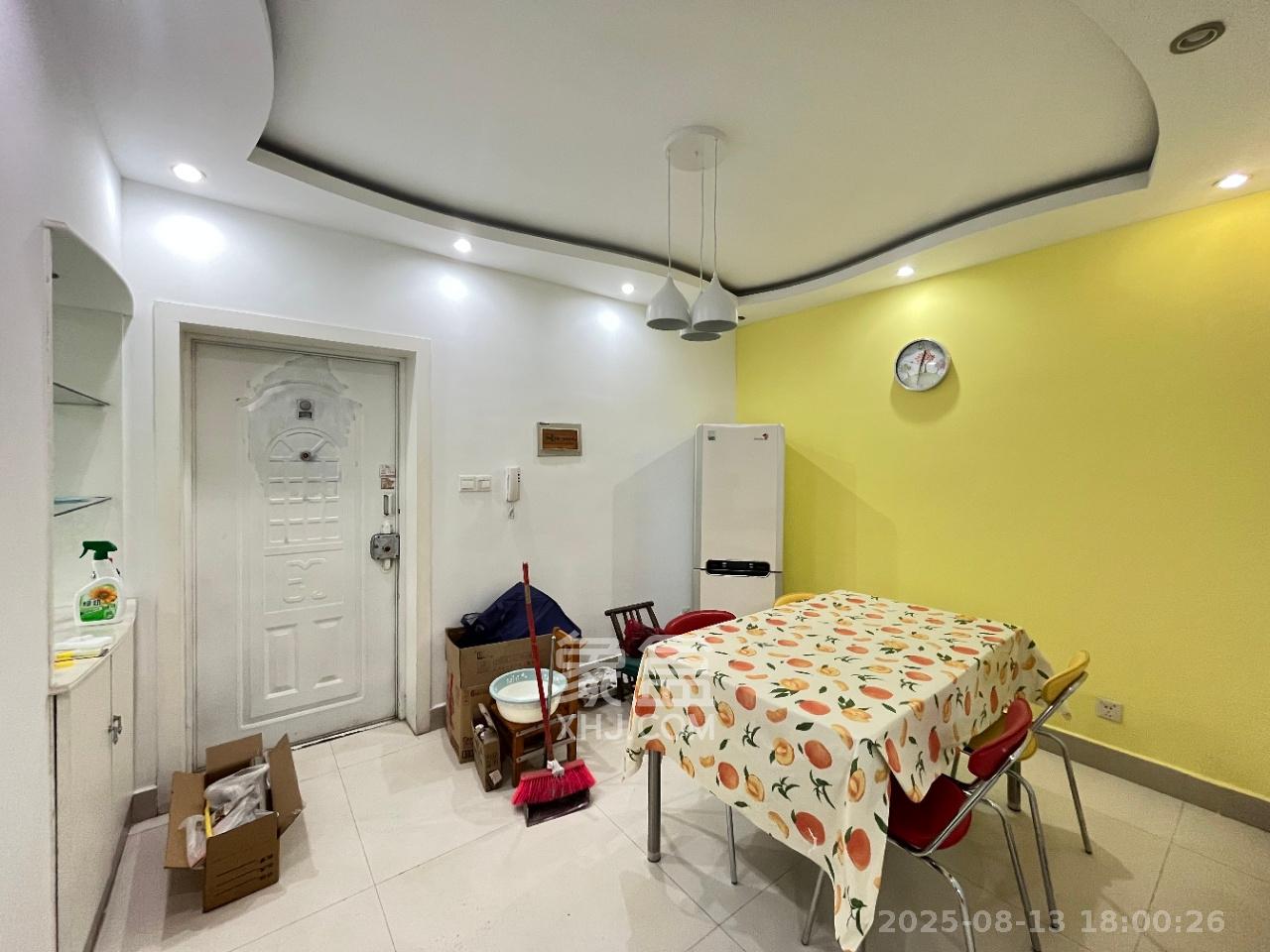 恩瑞麓山名园（龙王港小区）  3室2厅2卫    2600.0元/月室内图