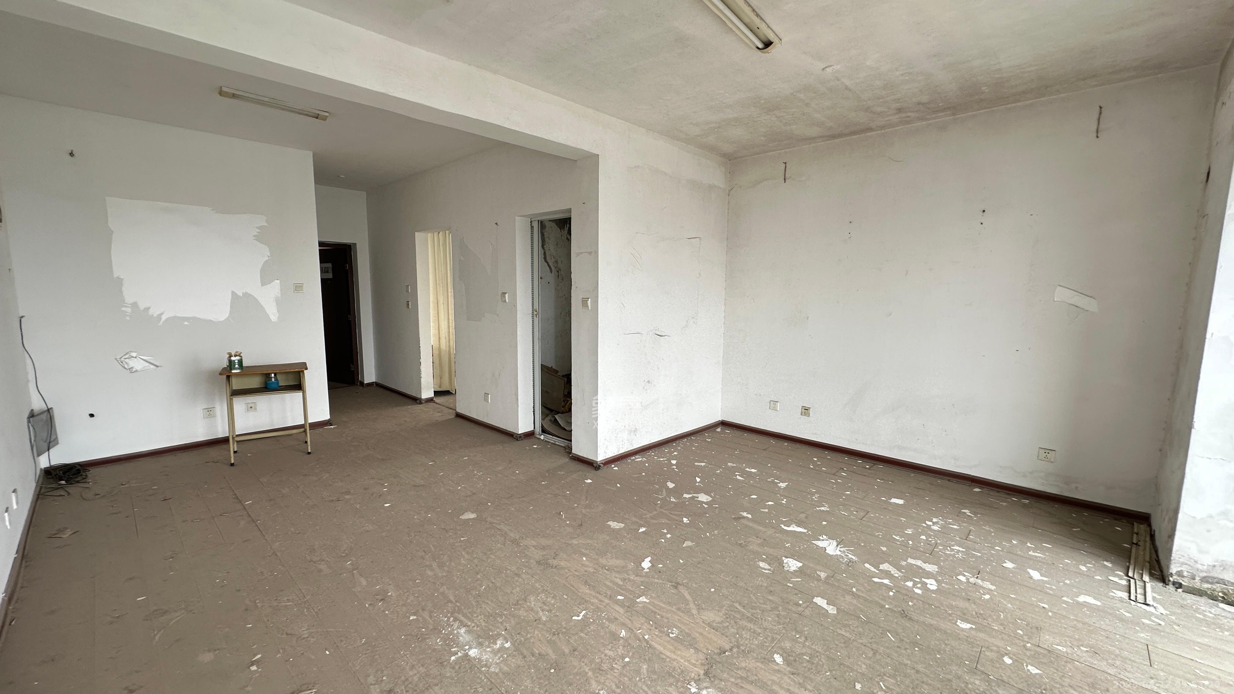 东上一品 2室2厅1卫 1600.0元/月 东上一品 2室2厅1卫 1600.0元/月室内图