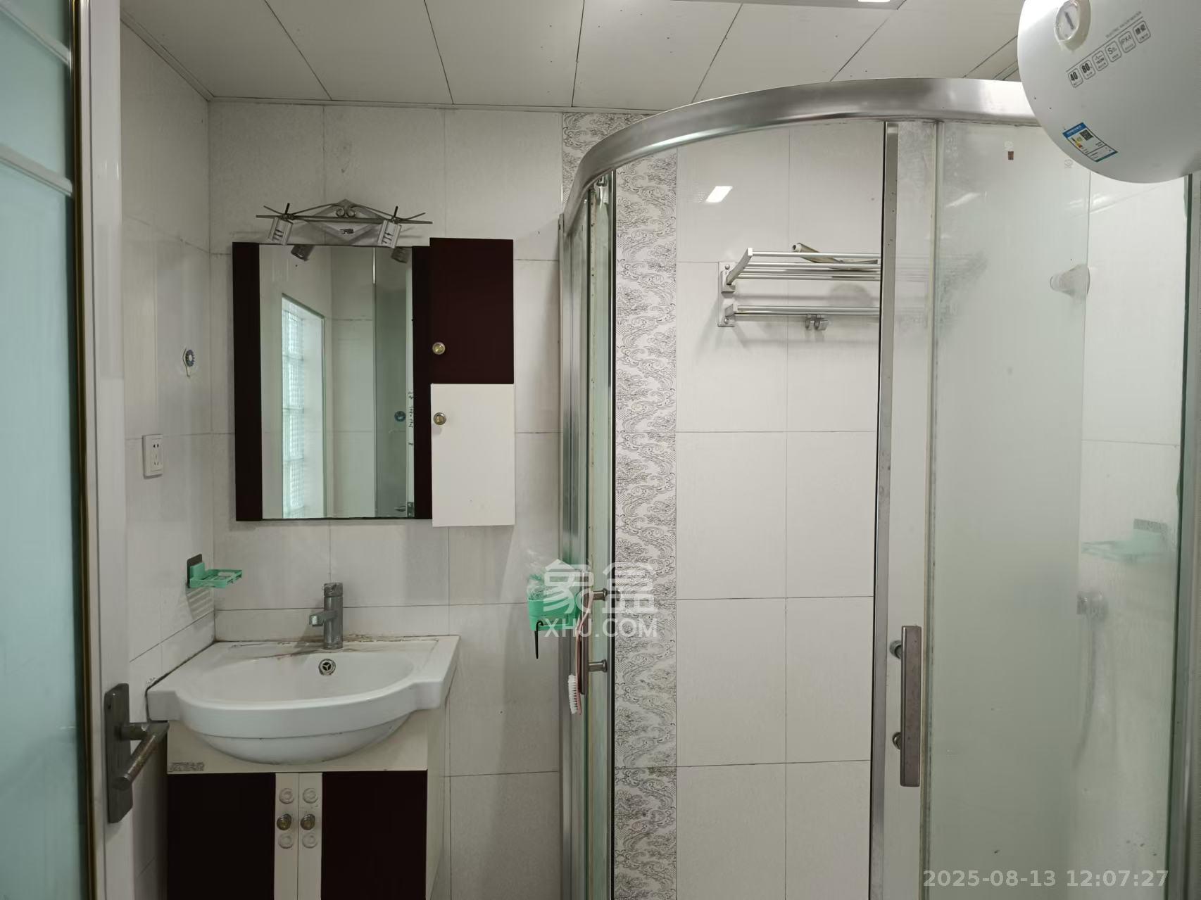 木莲花苑  3室2厅2卫    2200.0元/月室内图