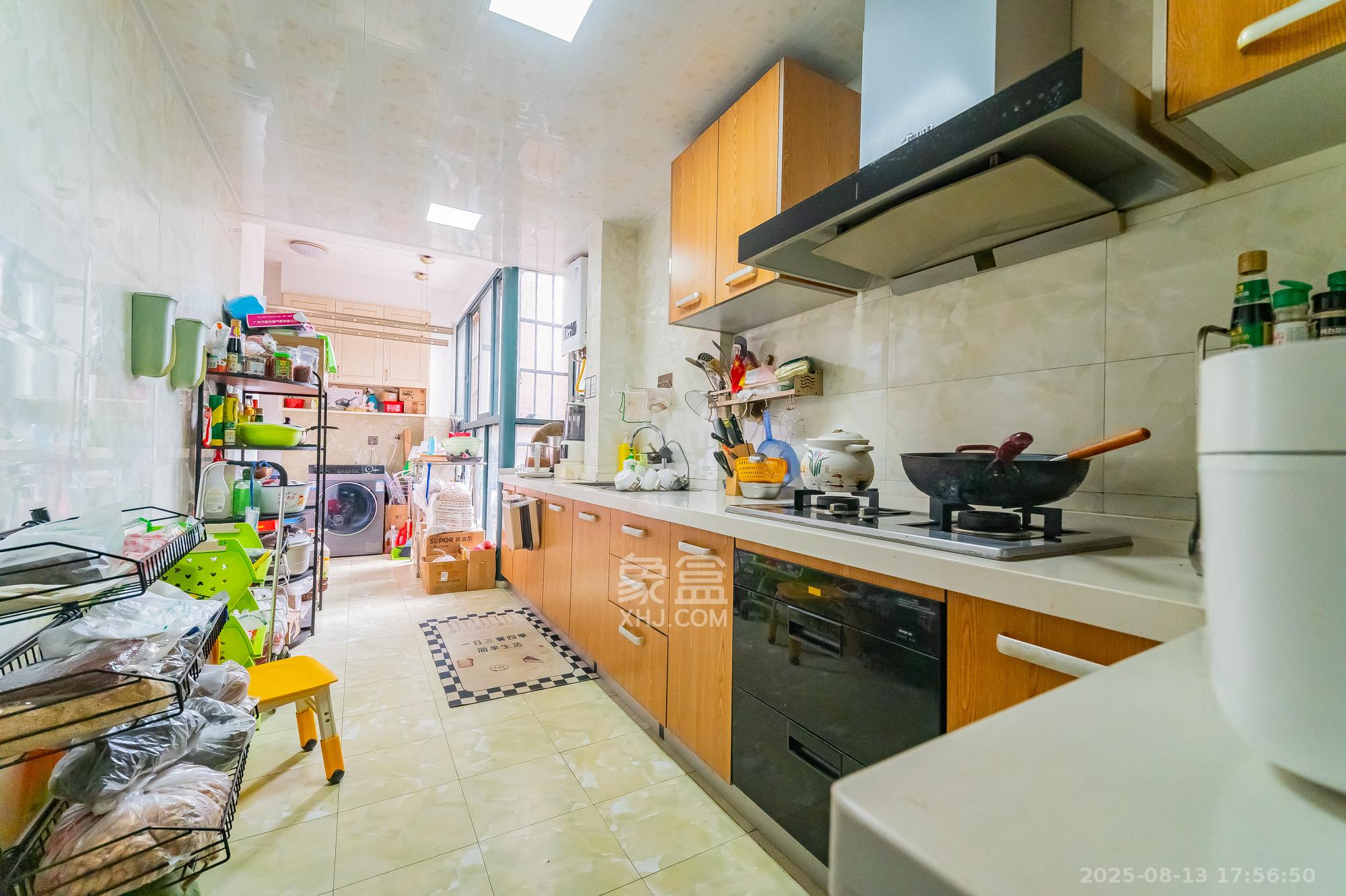 筑梦佳园 4室2厅2卫 88.0万 筑梦佳园 4室2厅2卫 88.0万厨房