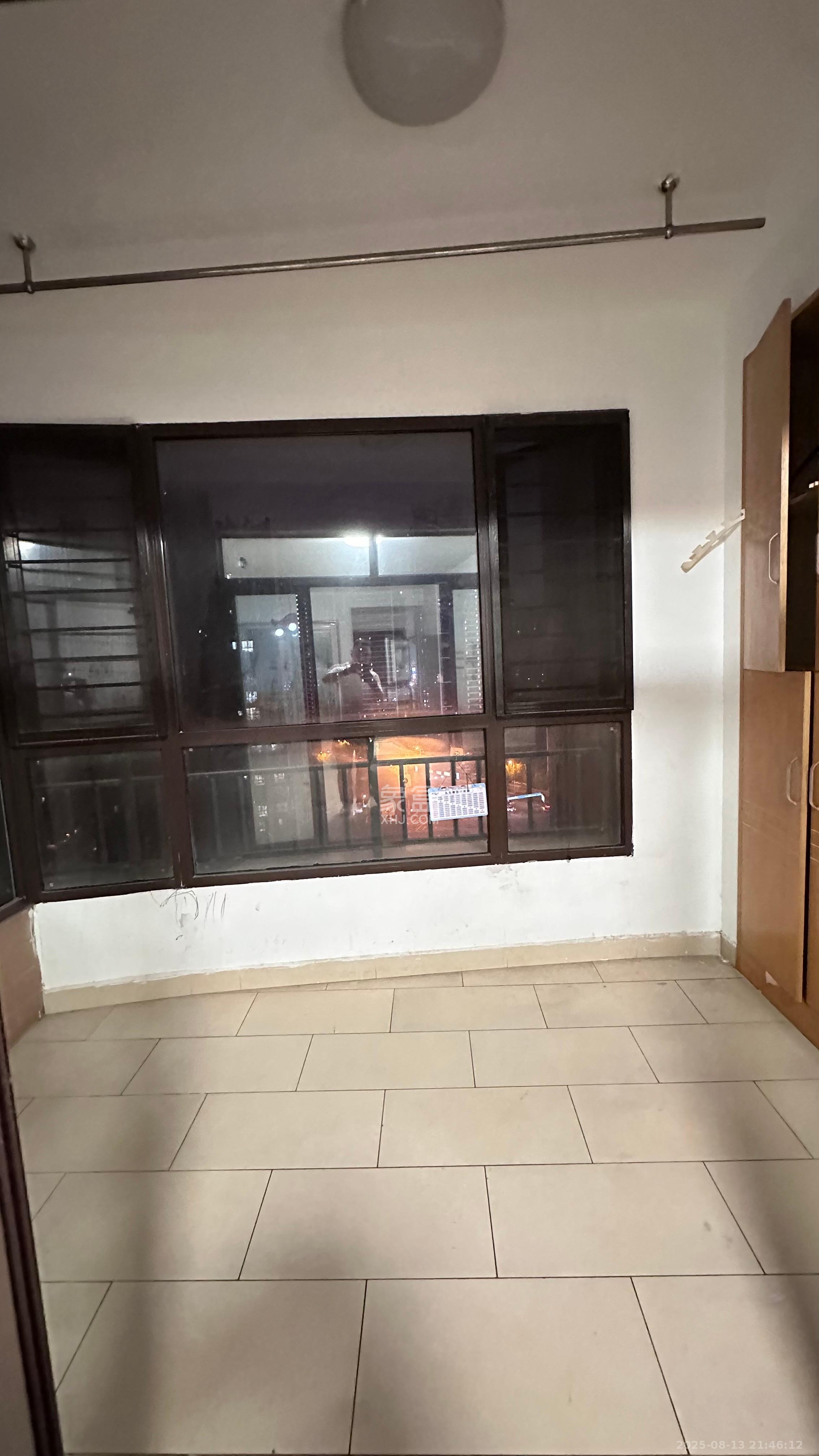 融科檀香山（融科紫檀、香山国际）  2室2厅1卫    2600.0元/月室内图