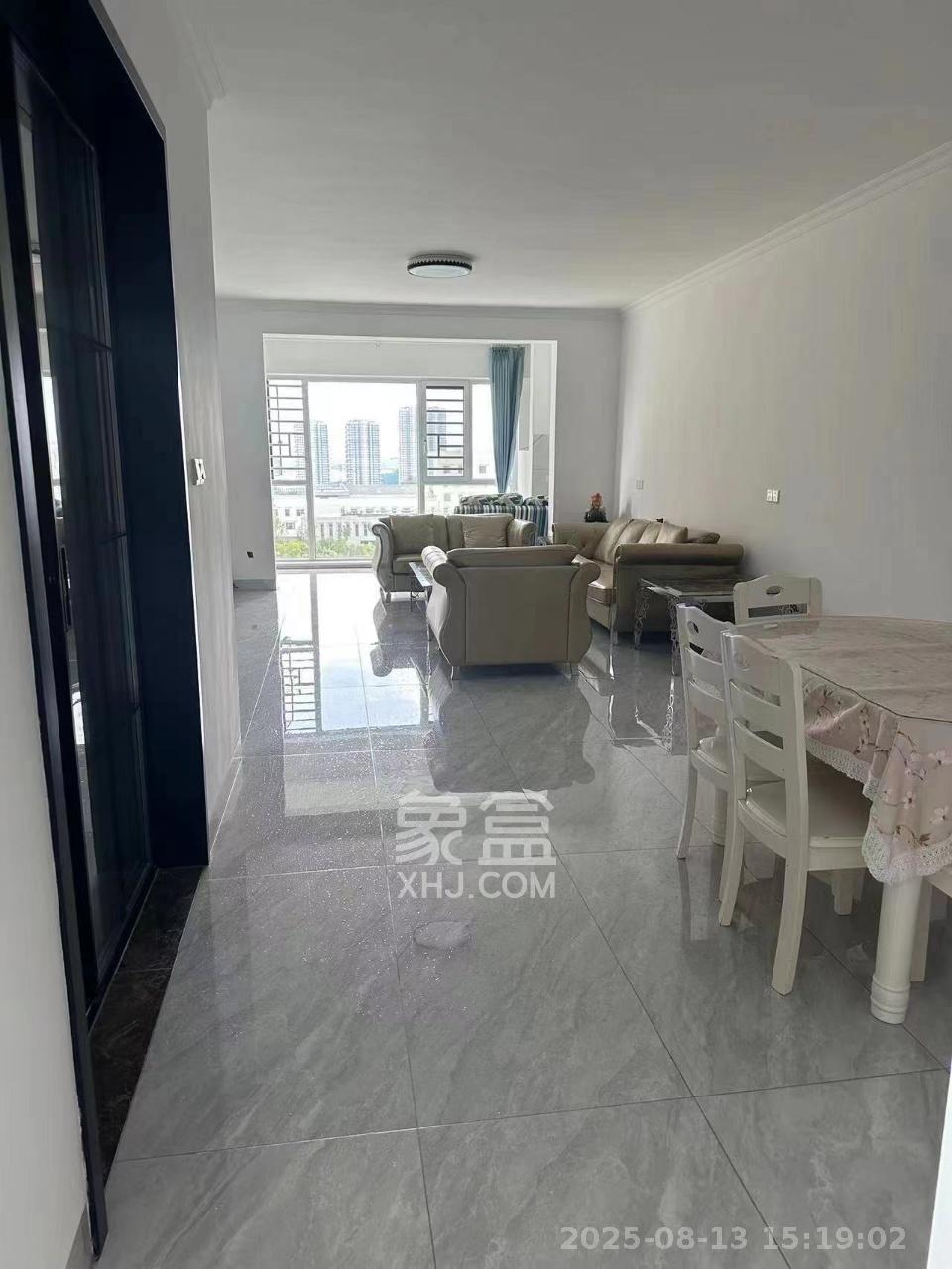 九华盛发和园小区 3室2厅2卫 1800.0元/月 九华盛发和园小区 3室2厅2卫 1800.0元/月室内图