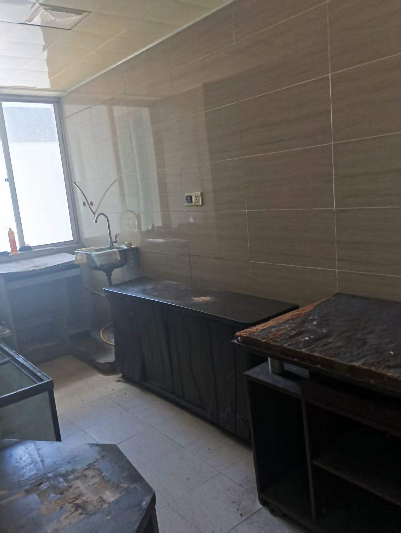 中盐大厦 3室2厅2卫 3000.0元/月 中盐大厦 3室2厅2卫 3000.0元/月室内图