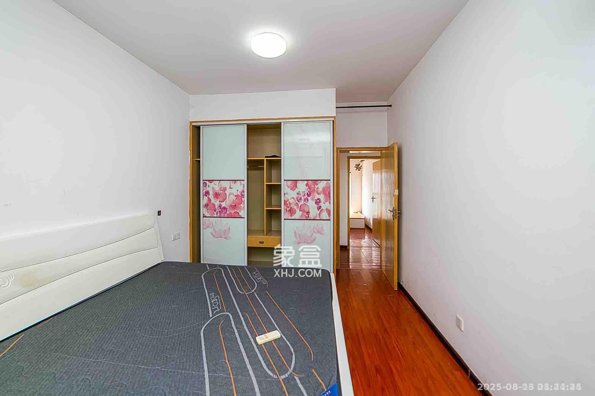 长盛岚庭 3室2厅1卫 1800.0元/月 长盛岚庭 3室2厅1卫 1800.0元/月室内图