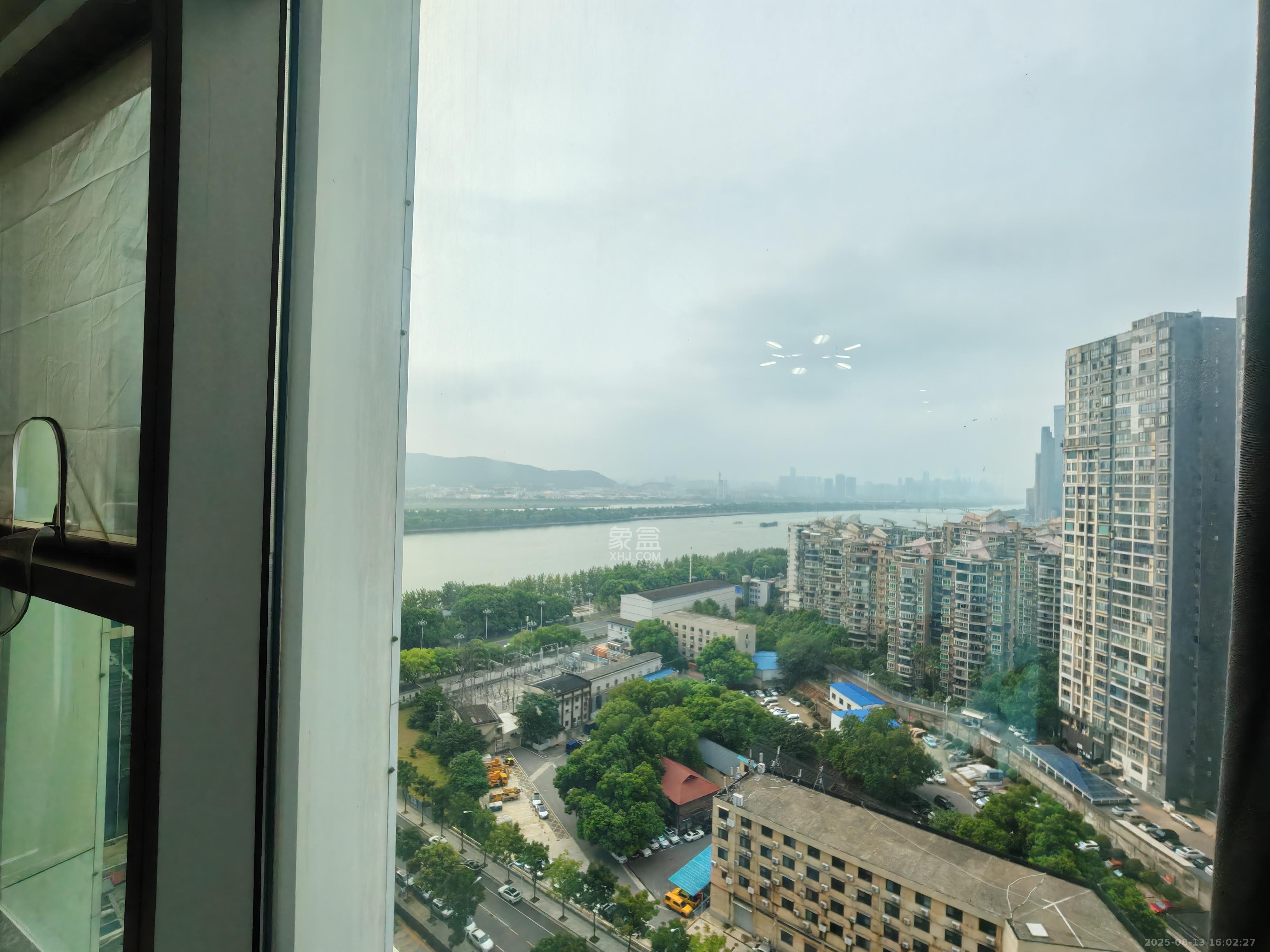 汇景发展环球中心  1室1厅1卫    3000.0元/月室内图