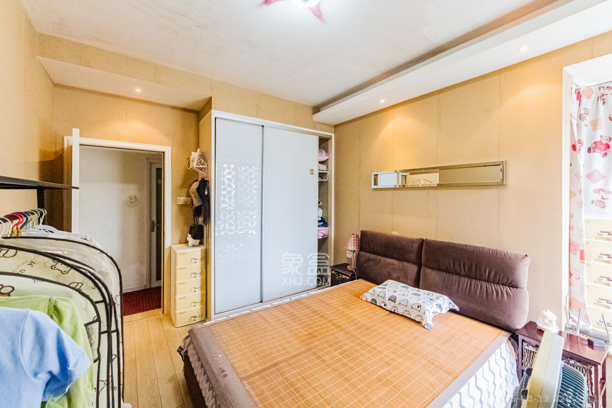 湘江世纪城达江苑 3室2厅1卫 72.0万 湘江世纪城达江苑 3室2厅1卫 72.0万卧室