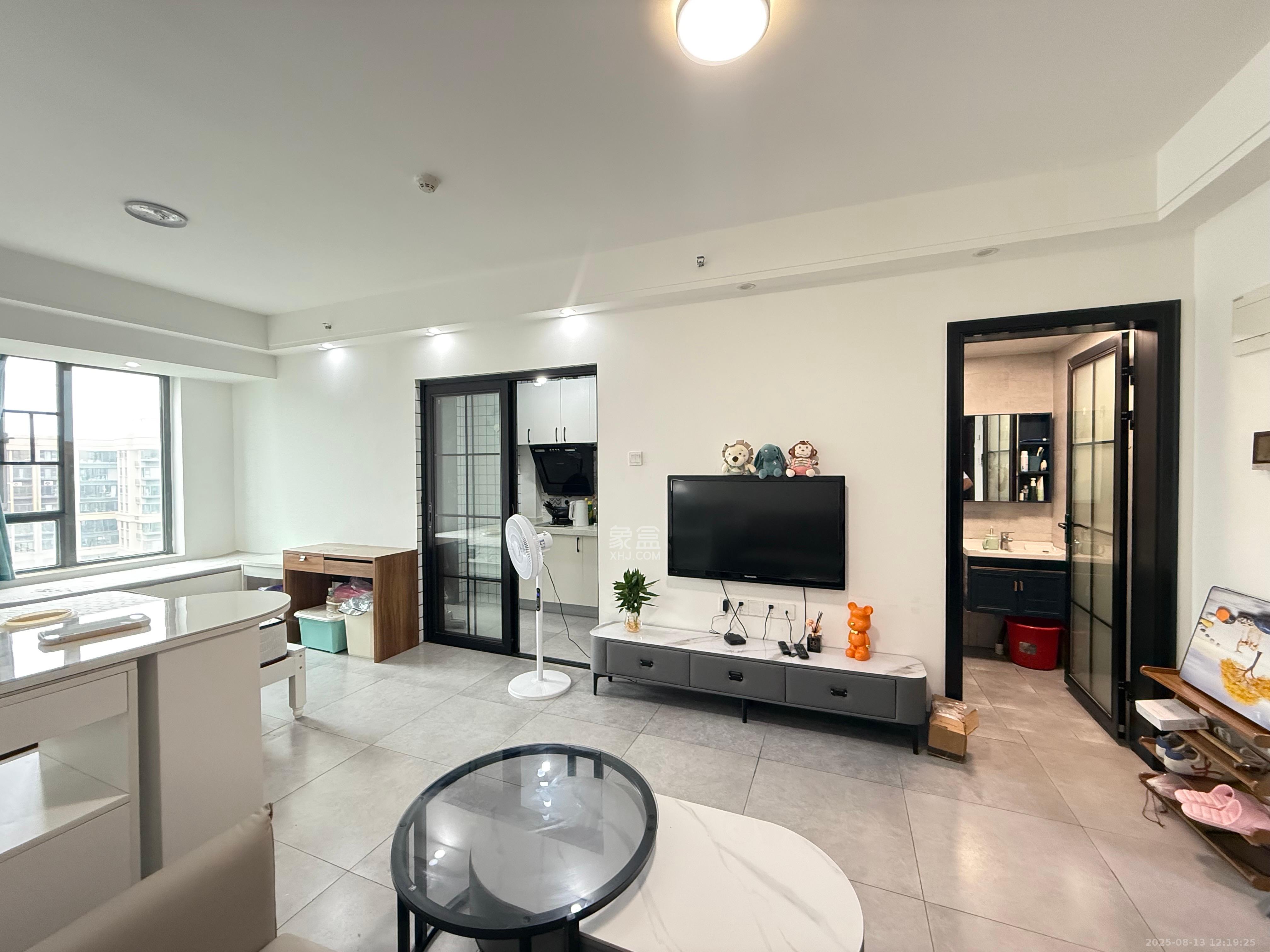 天健城 1室0厅1卫 2000.0元/月 天健城 1室0厅1卫 2000.0元/月室内图