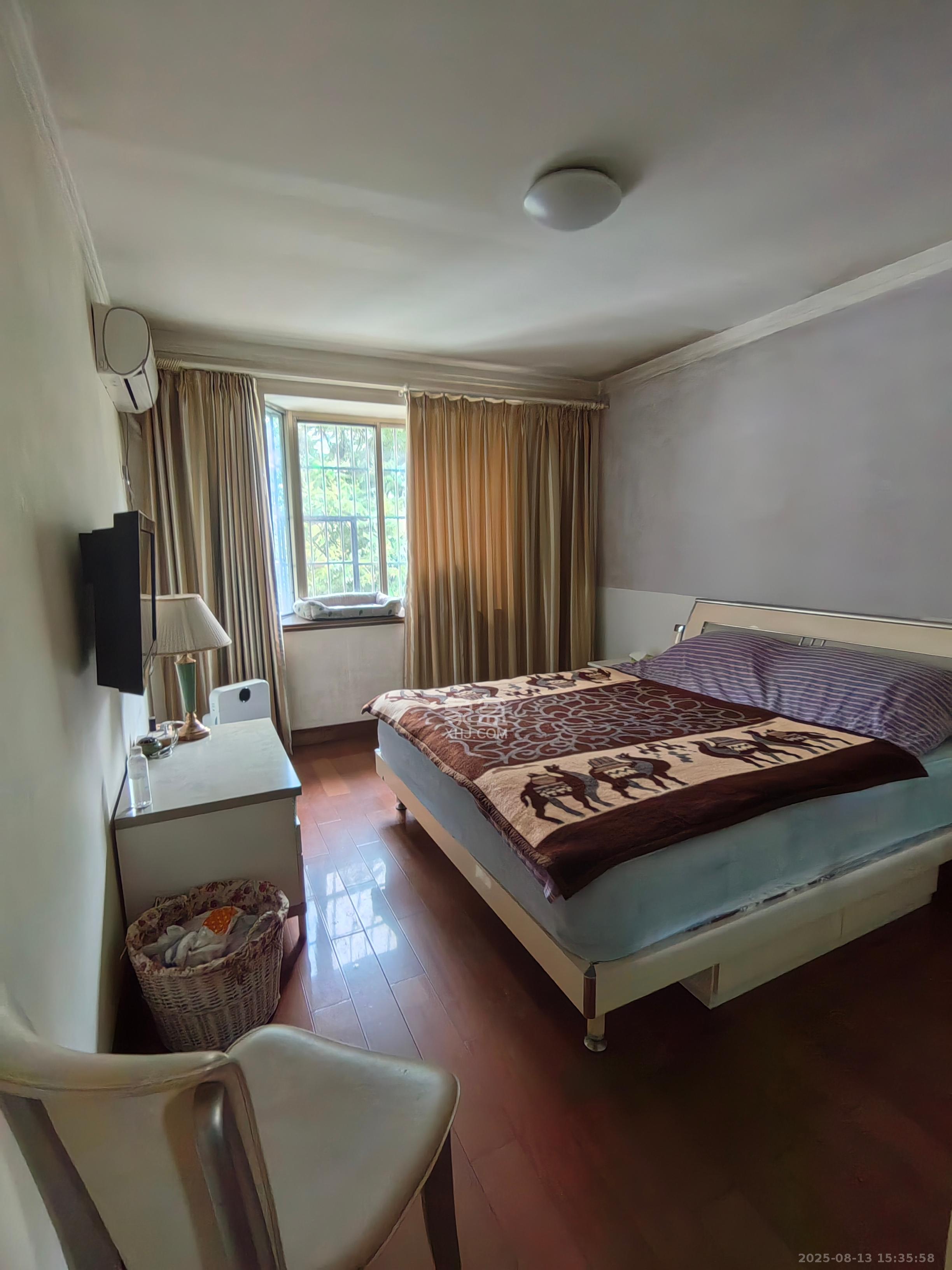 东南明苑 3室2厅2卫 2400.0元/月 东南明苑 3室2厅2卫 2400.0元/月室内图