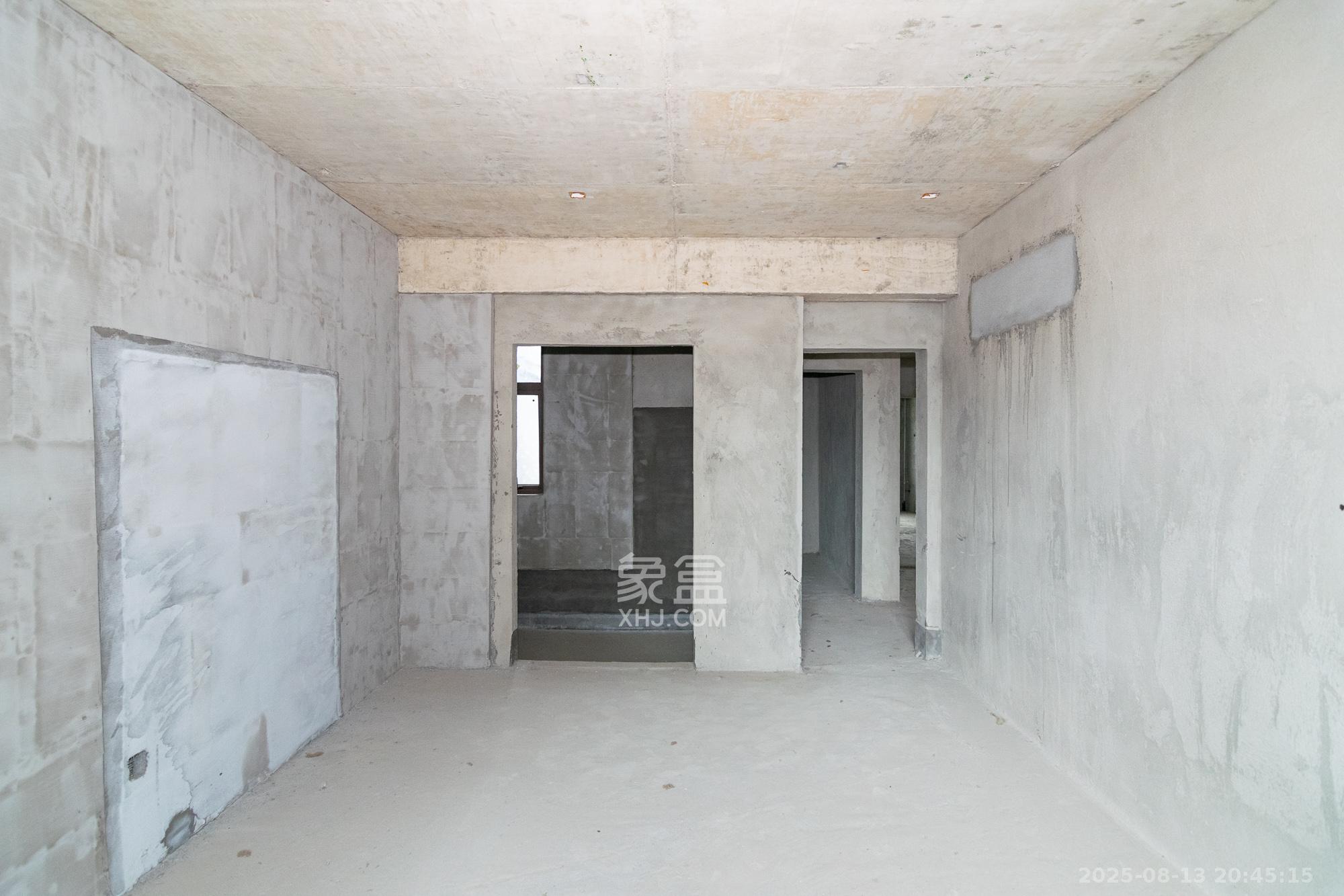 大汉汉园  5室2厅2卫    99.8万 大汉汉园  5室2厅2卫    99.8万卧室