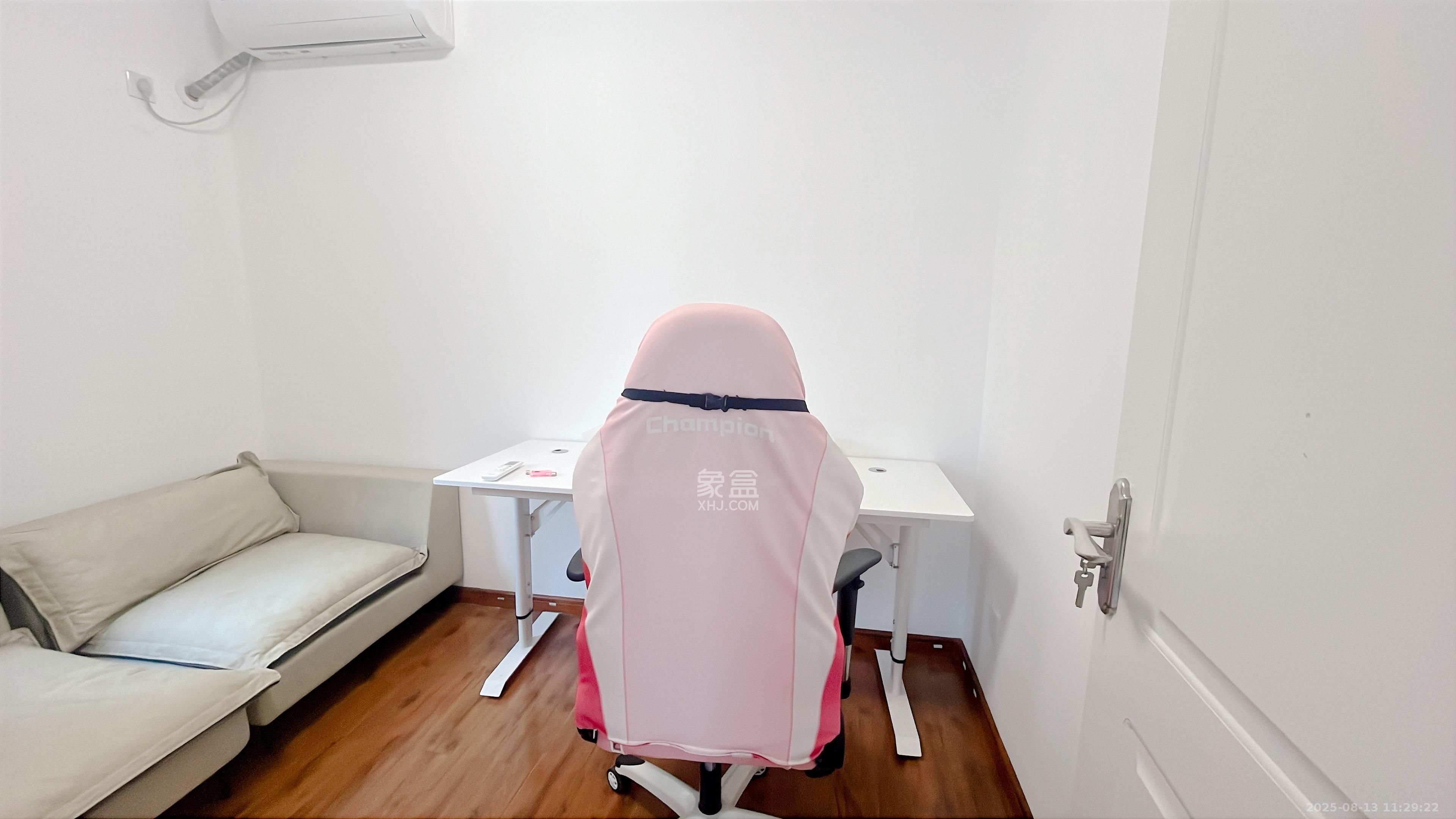 北辰三角洲E4区  3室2厅1卫   3800.00元/月室内图
