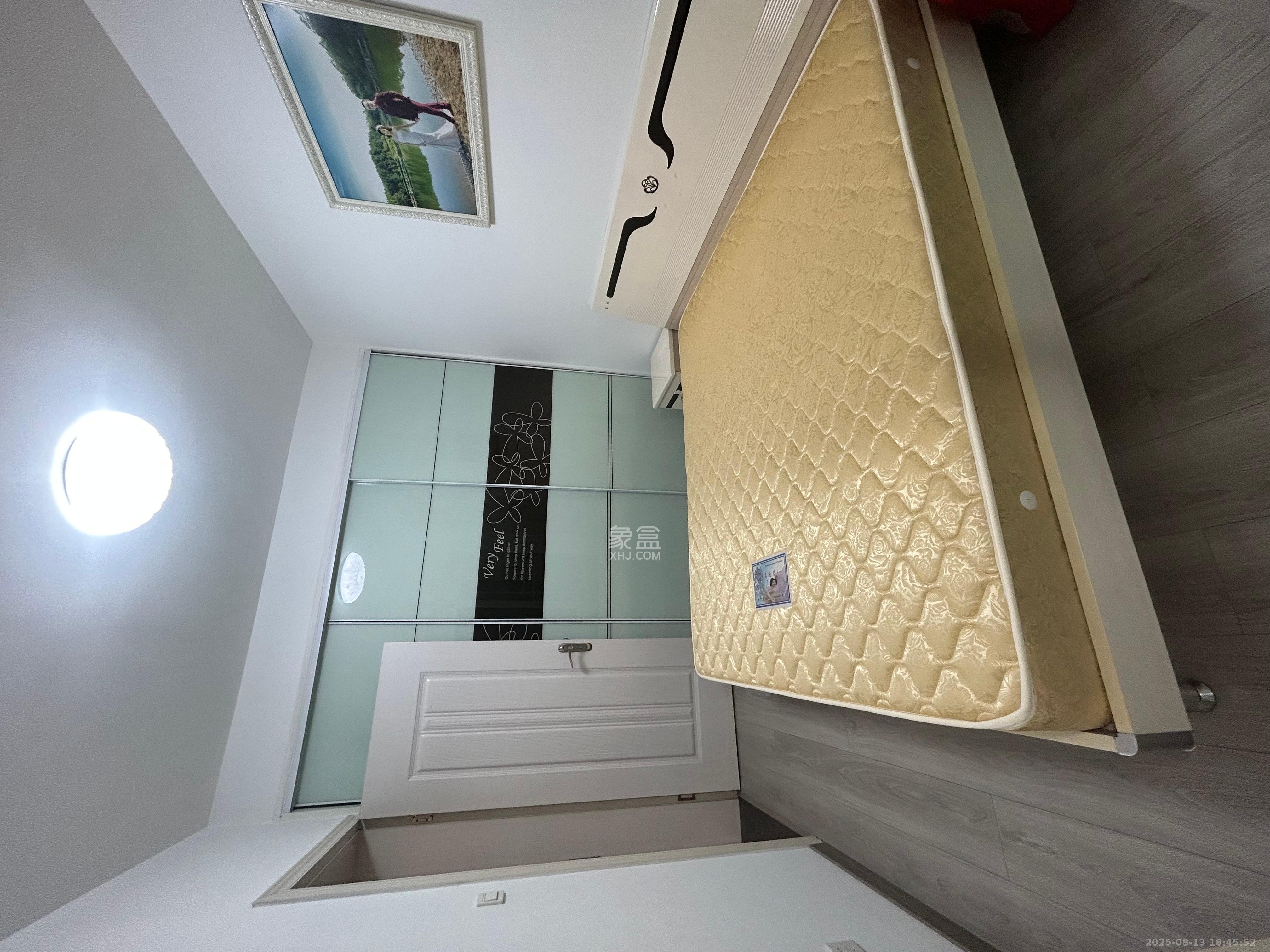 中建麓山和苑  3室2厅1卫   1600.00元/月