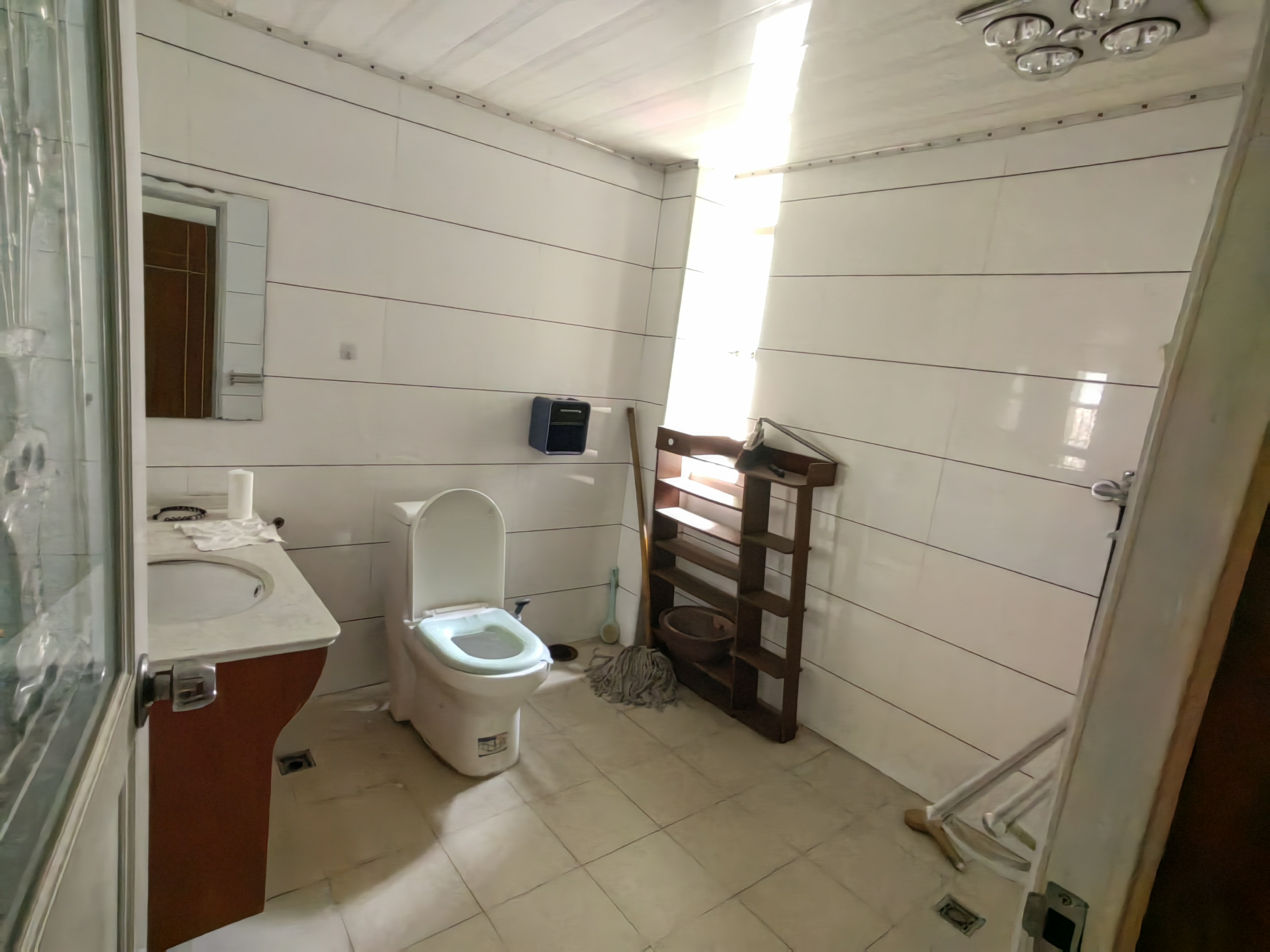 马良小区 3室2厅2卫 1200.00元/月 马良小区 3室2厅2卫 1200.00元/月室内图