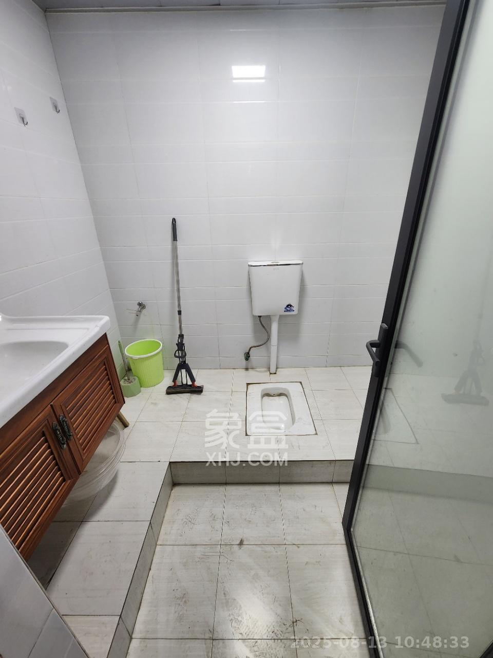 奥克斯广场 2室2厅1卫 3800.0元/月 奥克斯广场 2室2厅1卫 3800.0元/月室内图