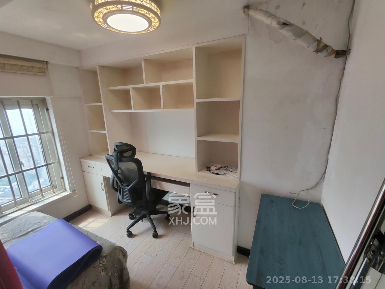 他城(天鸿时代公寓) 3室1厅1卫 2000.0元/月 他城(天鸿时代公寓) 3室1厅1卫 2000.0元/月室内图