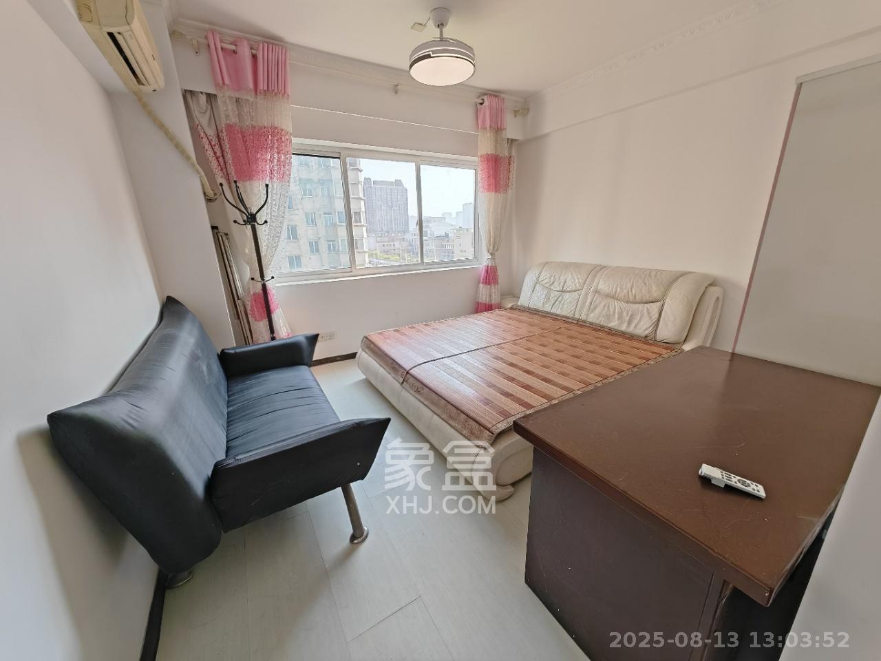 长远华樟名府 1室0厅1卫 1300.0元/月 长远华樟名府 1室0厅1卫 1300.0元/月室内图