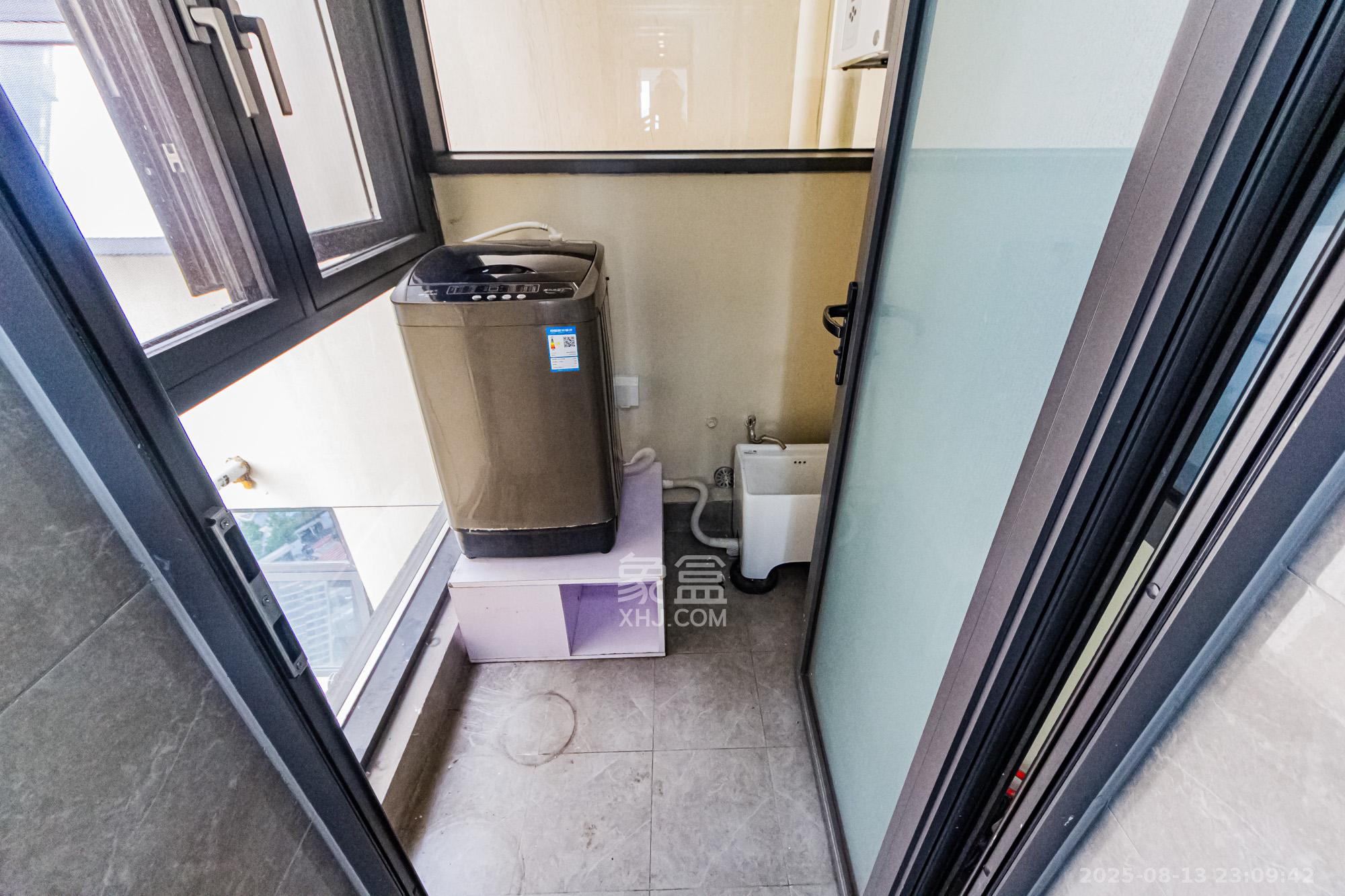 北辰瀚江府 3室2厅2卫 269.5万 北辰瀚江府 3室2厅2卫 269.5万阳台