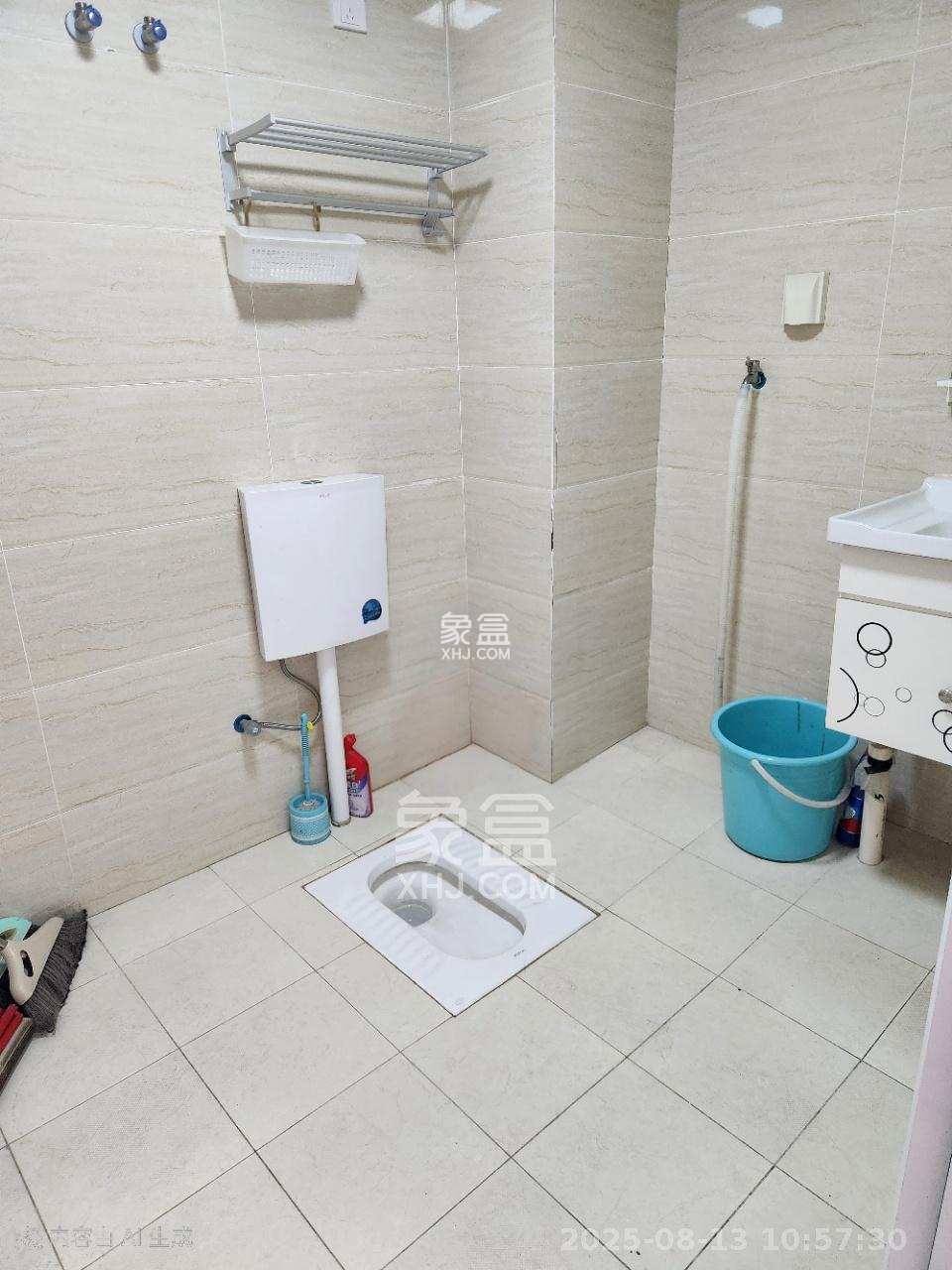 麓江春 2室2厅1卫 2500.0元/月 麓江春 2室2厅1卫 2500.0元/月室内图