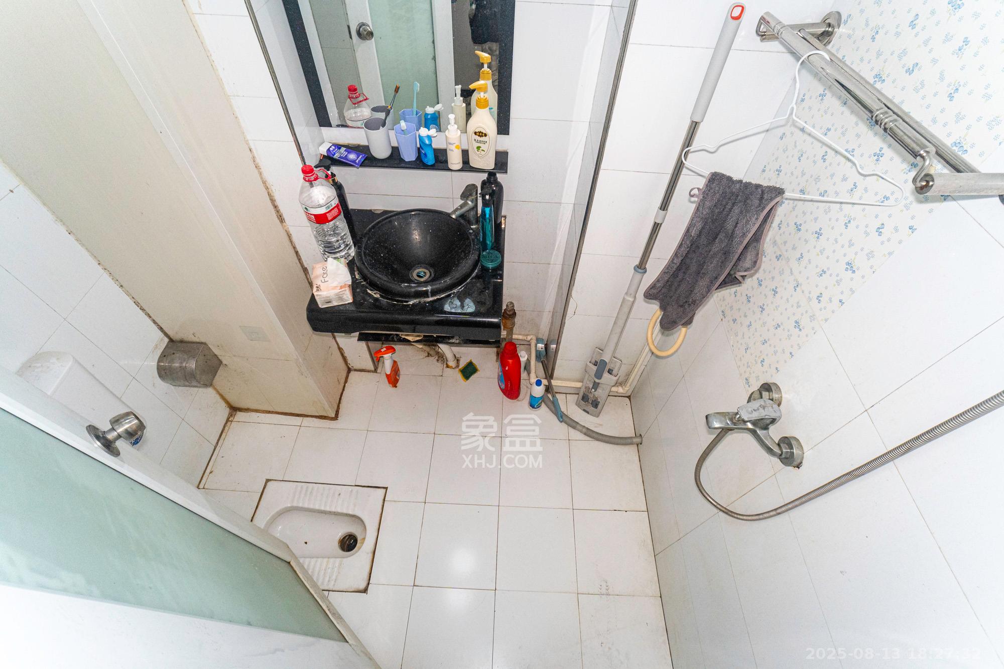 尚都美寓 1室1厅1卫 13.49万 尚都美寓 1室1厅1卫 13.49万卫生间