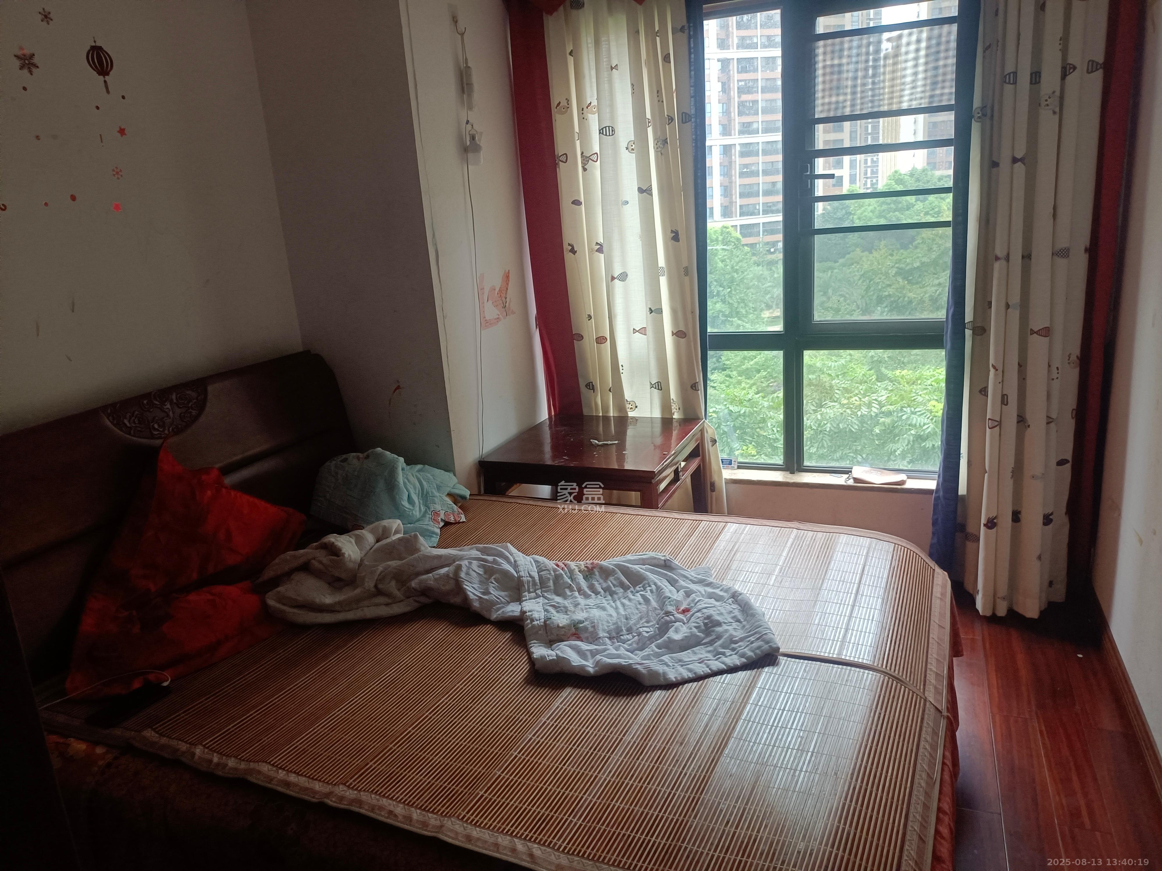 达美D6区 4室2厅2卫 4300.0元/月 达美D6区 4室2厅2卫 4300.0元/月室内图