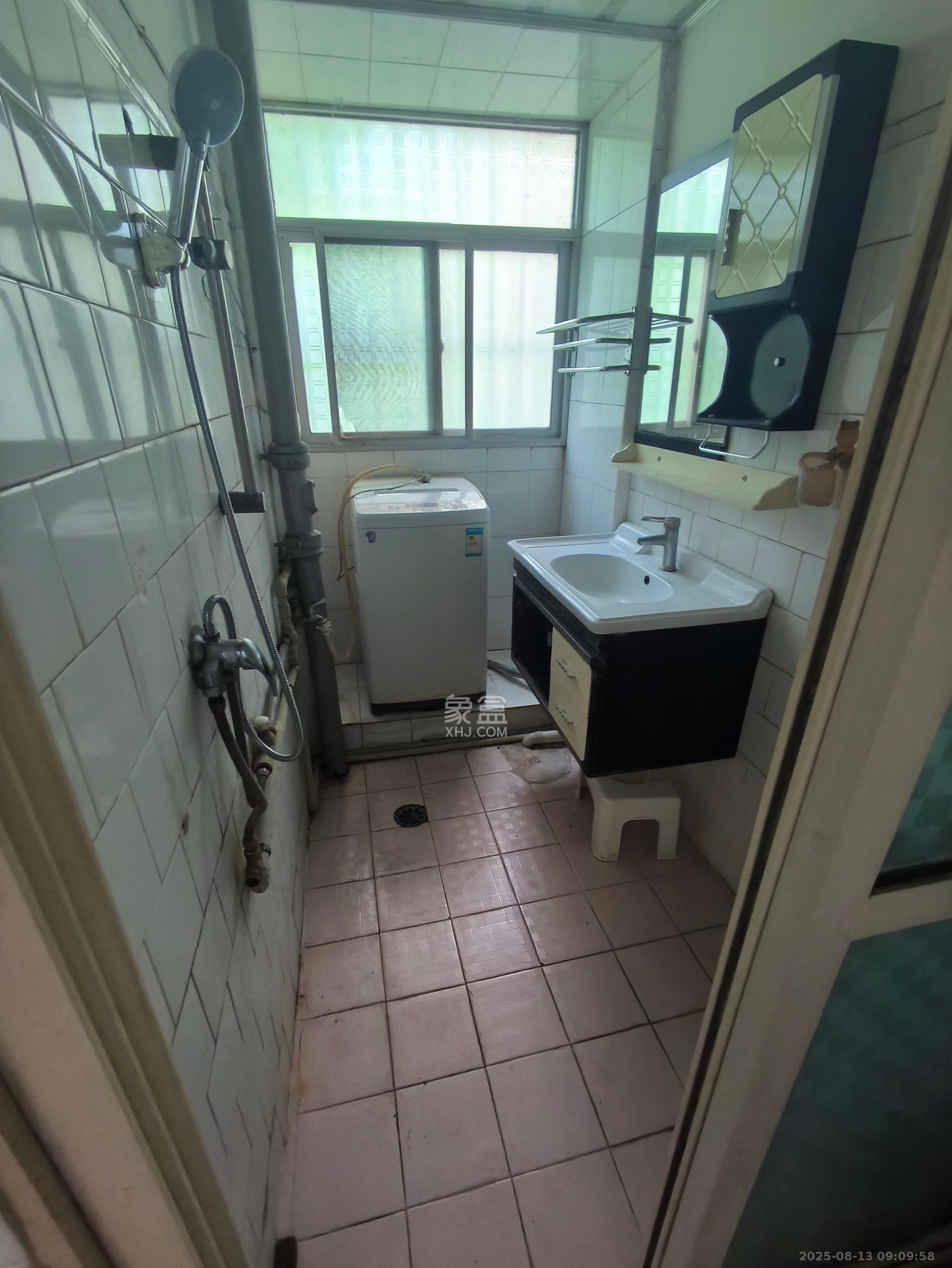 万利新村  3室1厅1卫   2000.00元/月室内图