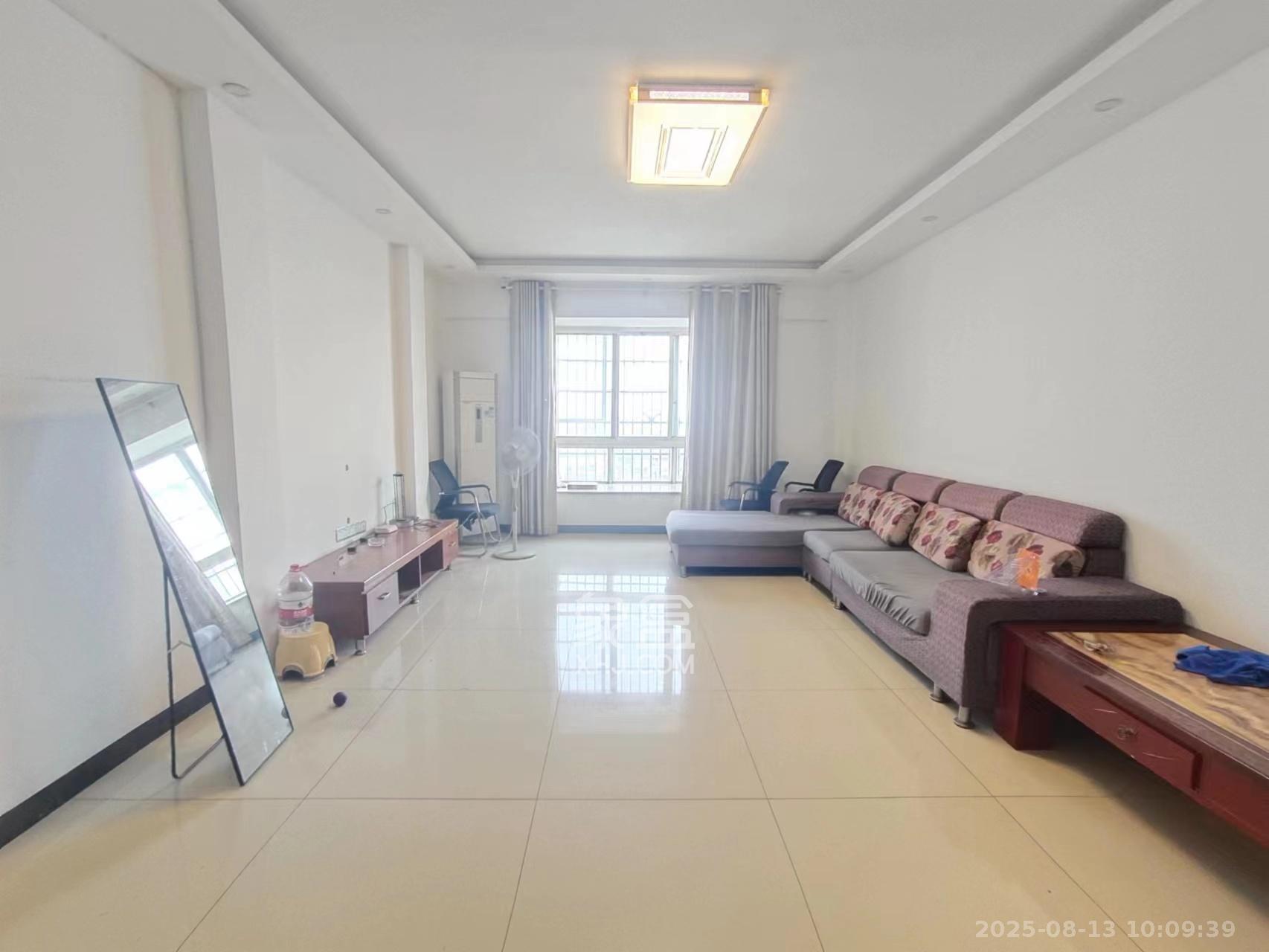 筑梦园 4室2厅2卫 2200.0元/月 筑梦园 4室2厅2卫 2200.0元/月小区图