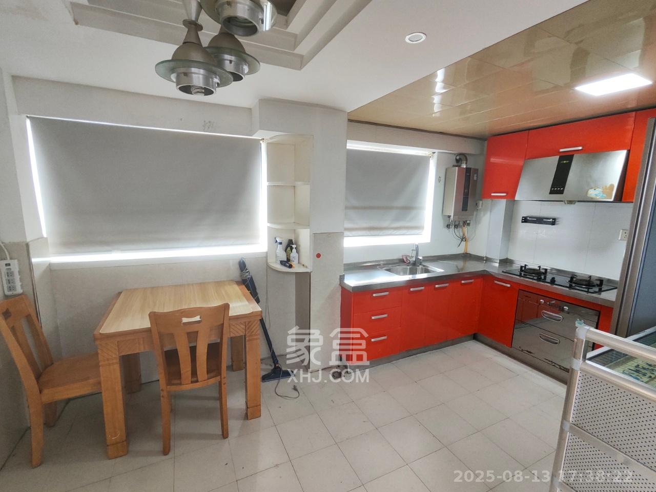 他城(天鸿时代公寓) 3室1厅1卫 2000.0元/月 他城(天鸿时代公寓) 3室1厅1卫 2000.0元/月室内图