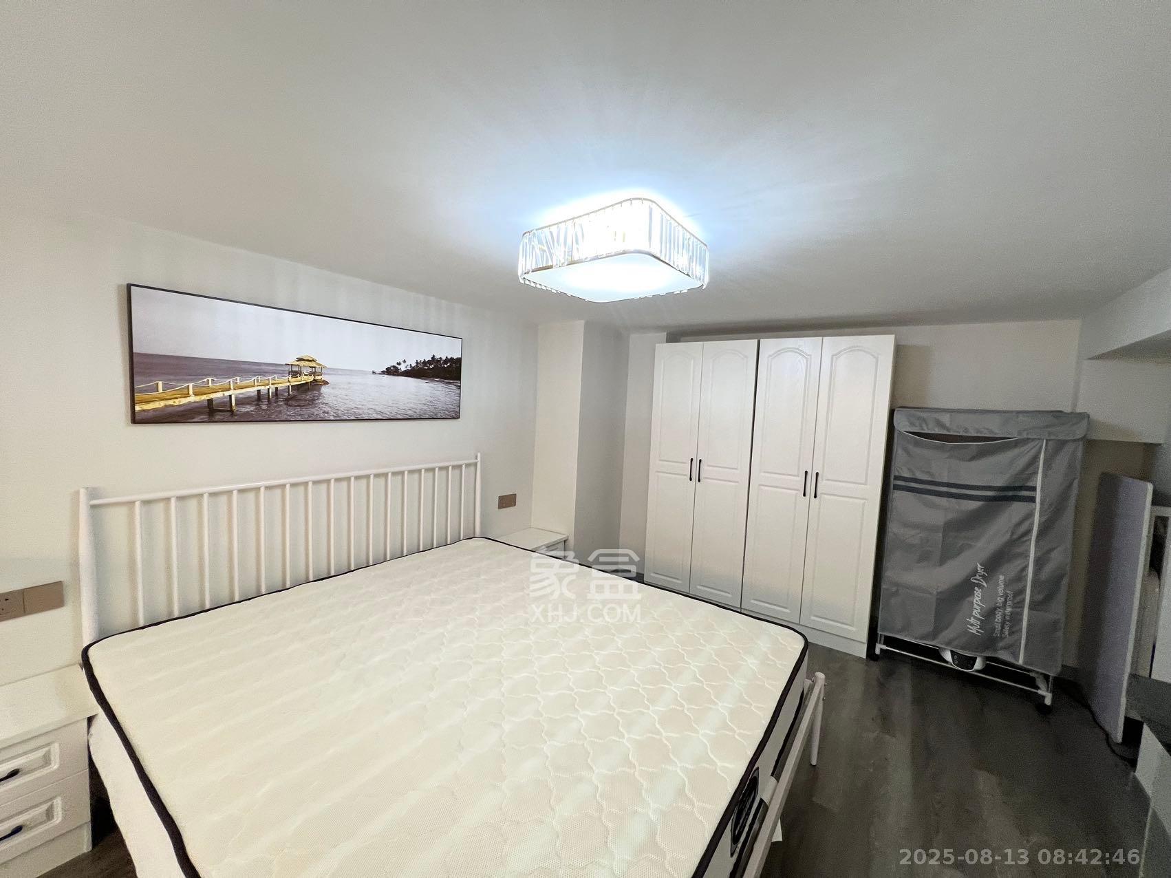 中交广场公寓  1室1厅1卫    2200.0元/月 中交广场公寓  1室1厅1卫    2200.0元/月室内图