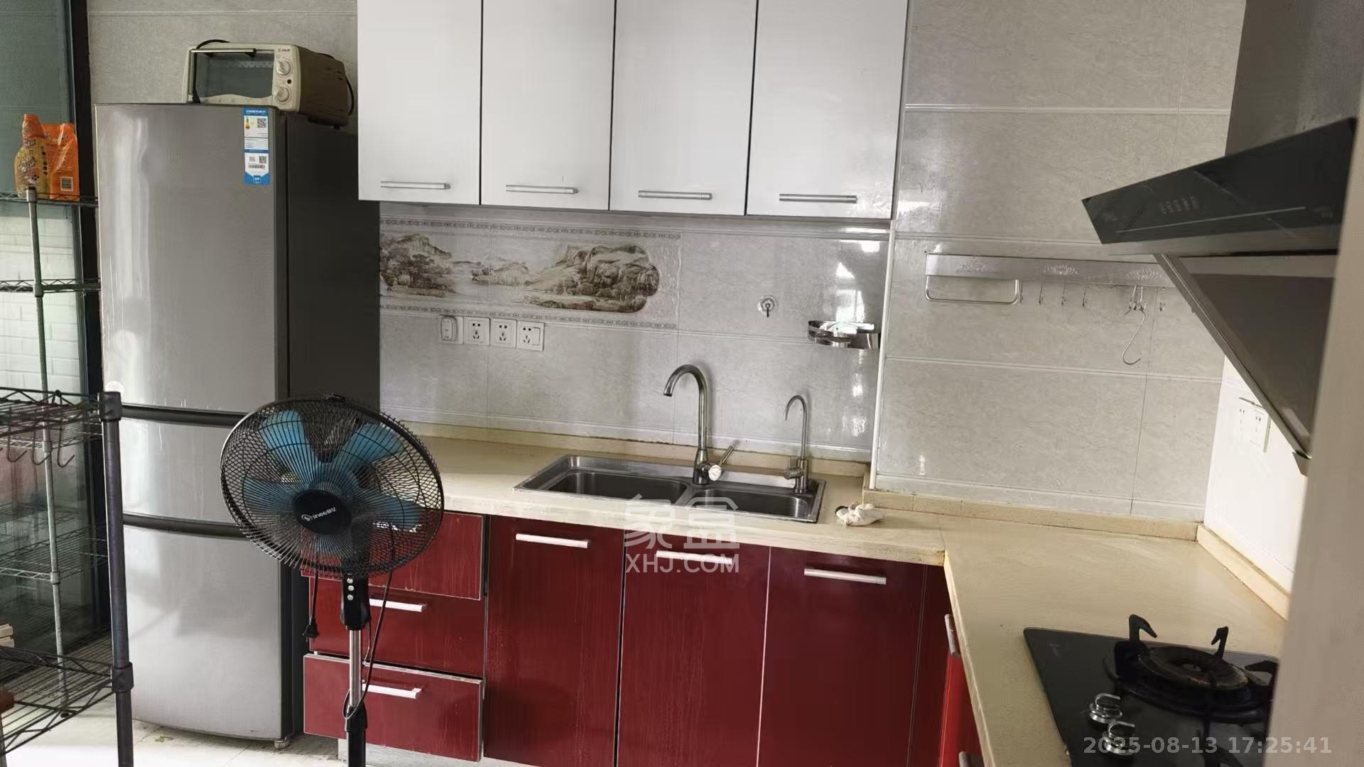 长房白沙湾  1室2厅2卫   2500.00元/月室内图