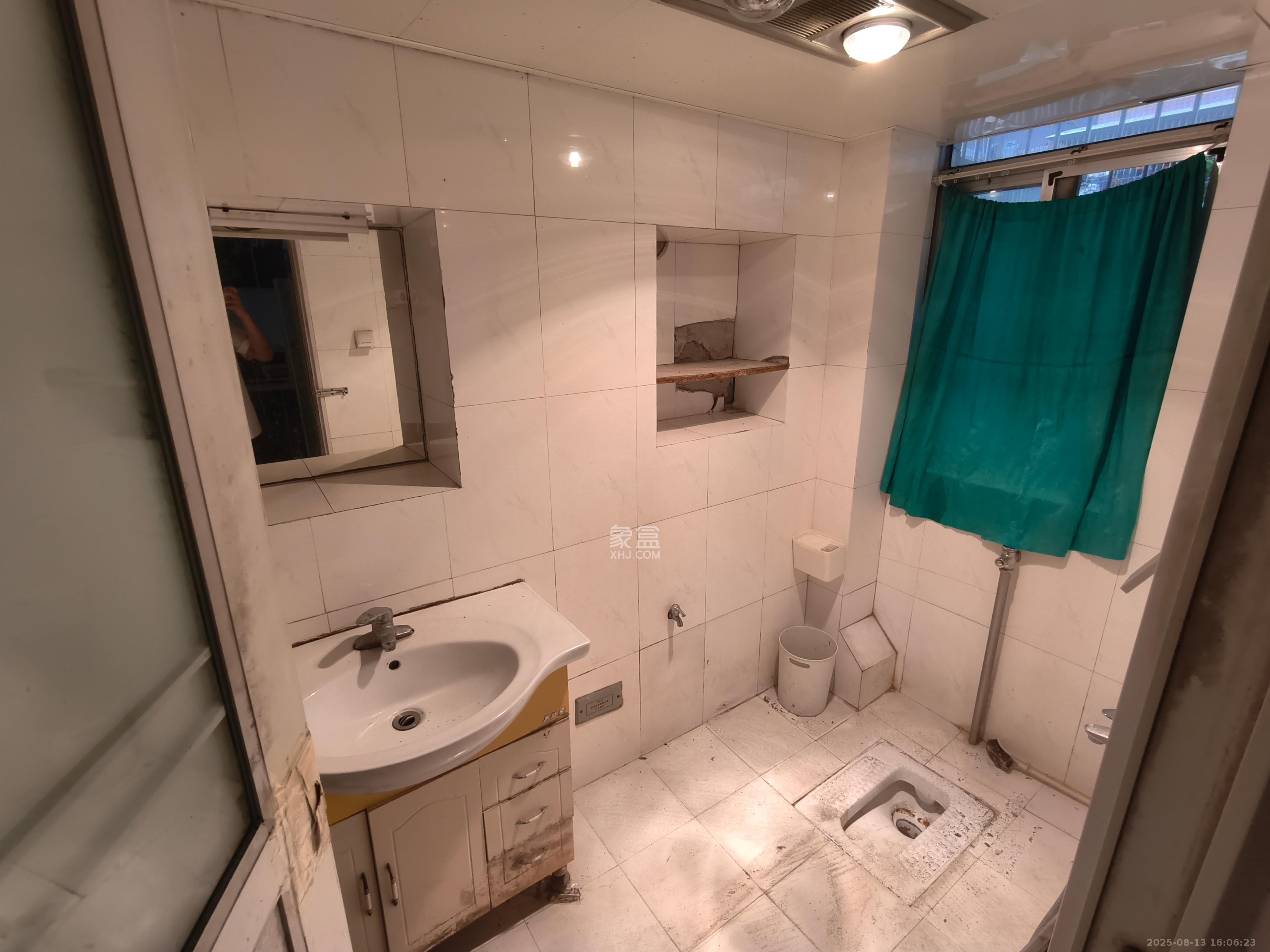 水泵厂宿舍  2室1厅1卫    1600.0元/月 水泵厂宿舍  2室1厅1卫    1600.0元/月室内图1