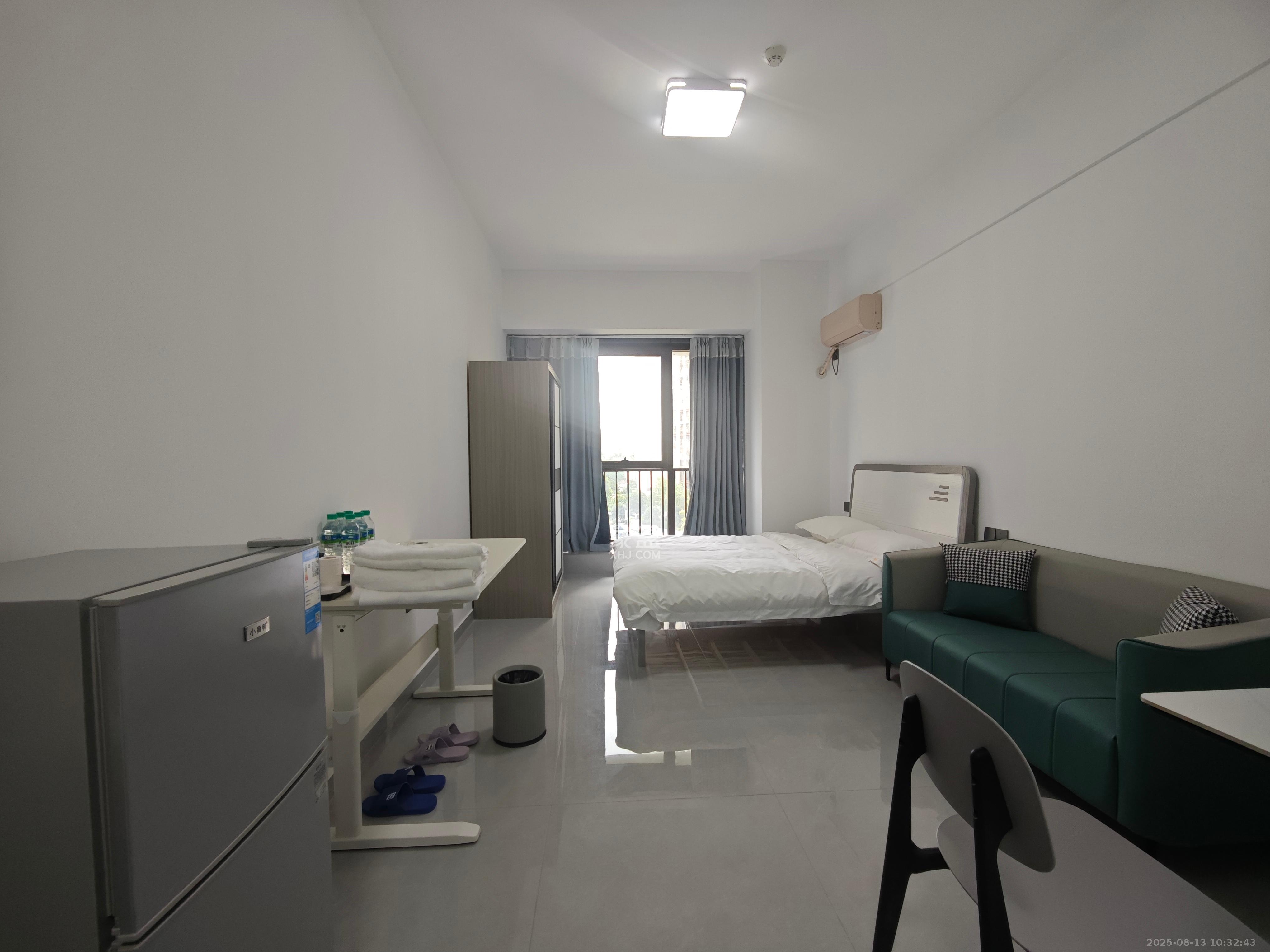 臻园  1室1厅1卫    1550.0元/月室内图