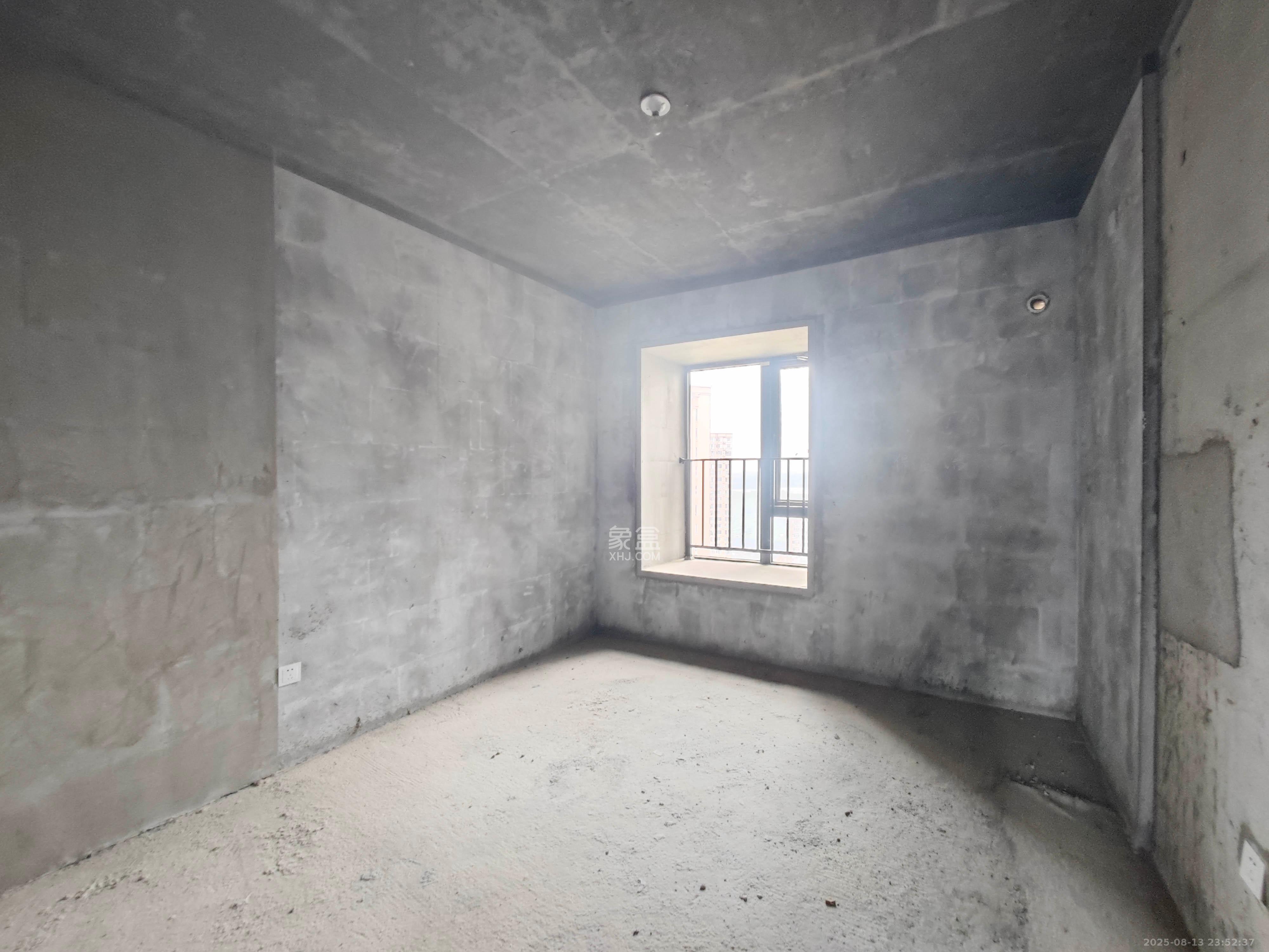 中建嘉和城 3室2厅2卫 85.0万 中建嘉和城 3室2厅2卫 85.0万卧室