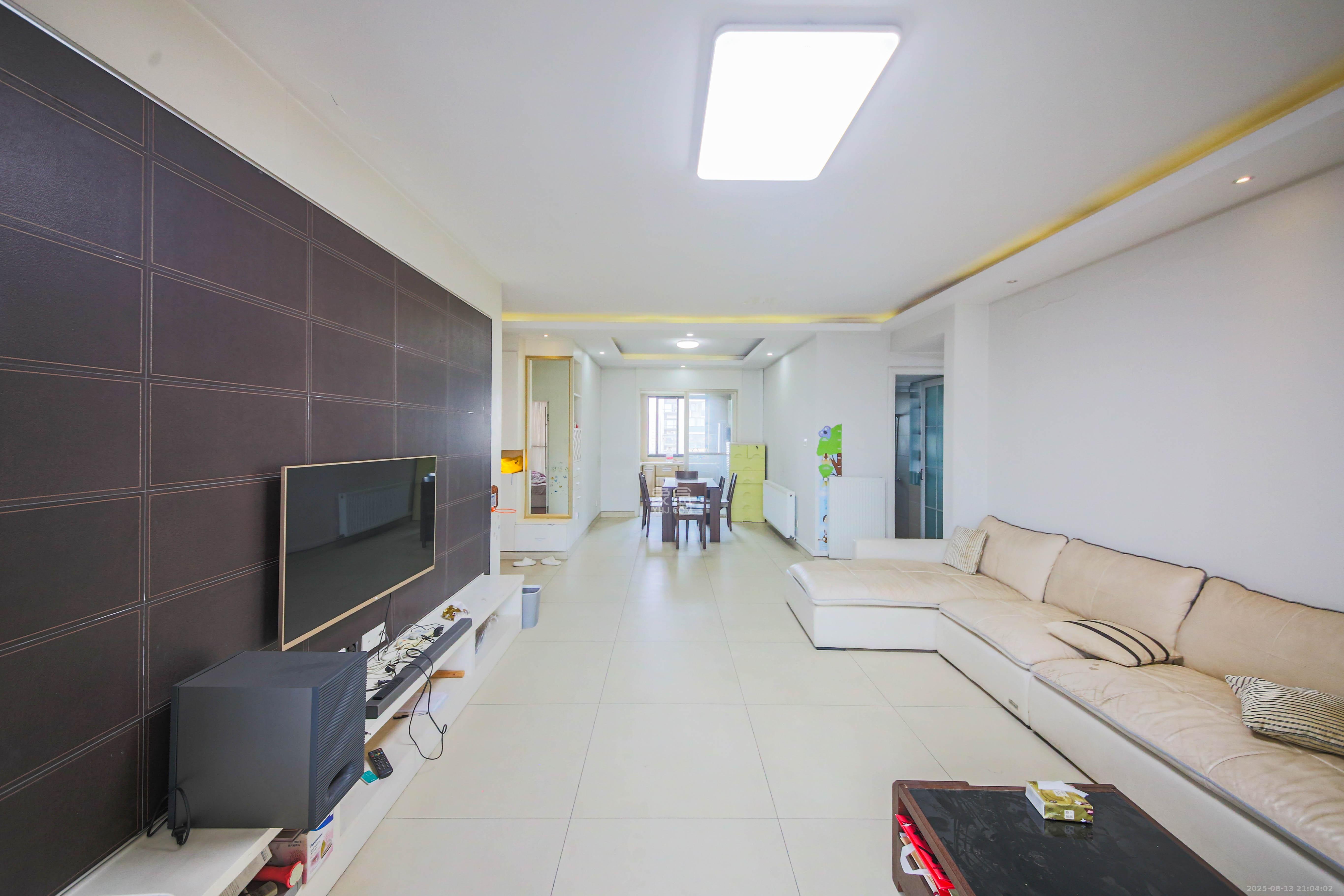 博林金谷 3室2厅2卫 143.5万 博林金谷 3室2厅2卫 143.5万客厅