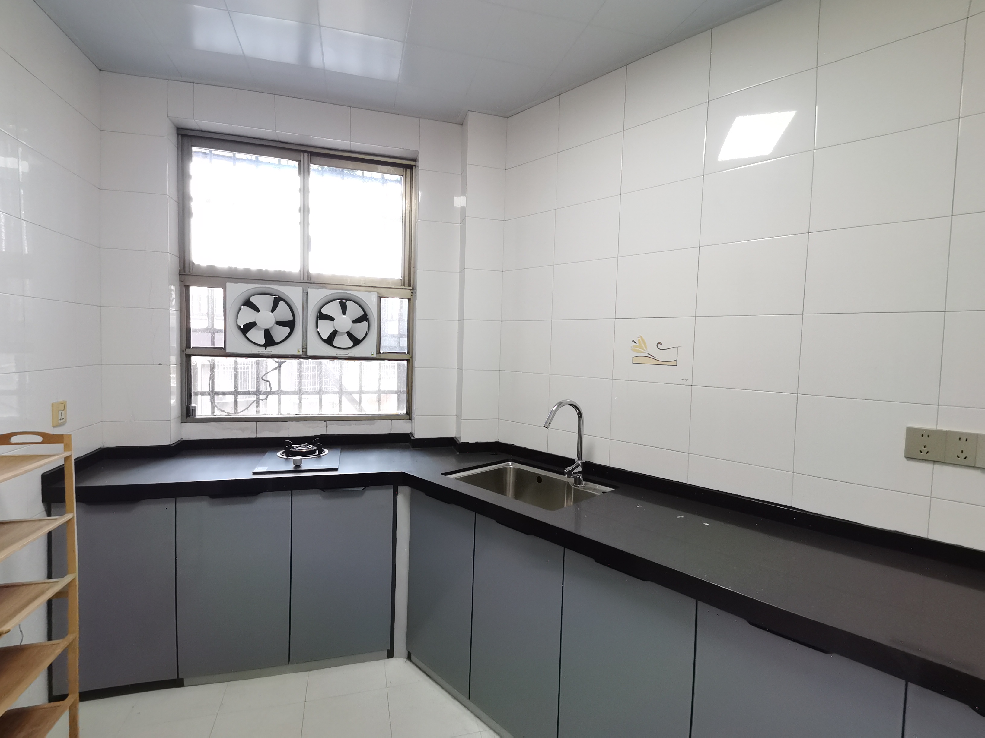 金帆小区 1室0厅0卫 1500.0元/月 金帆小区 1室0厅0卫 1500.0元/月室内图